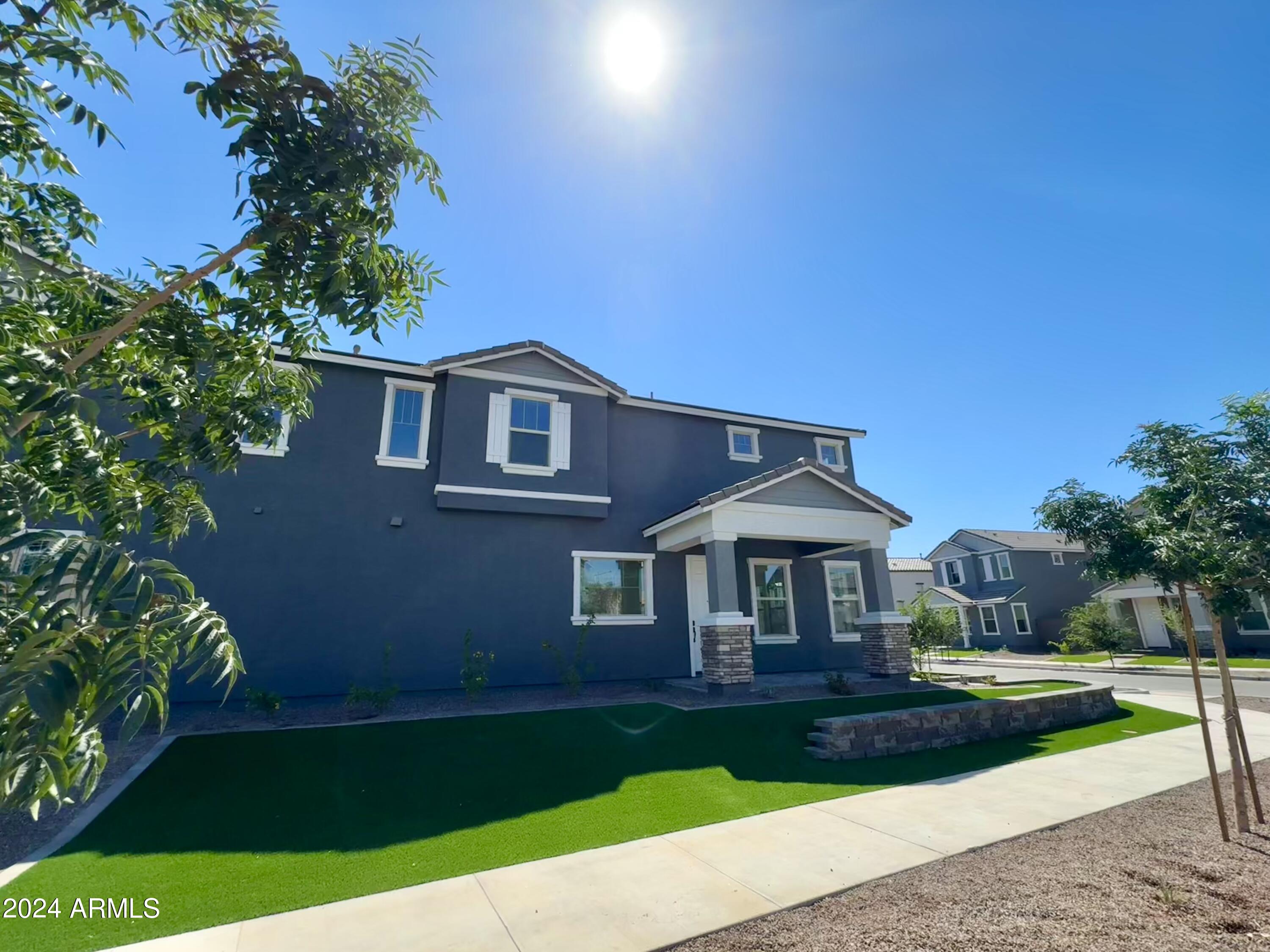 2226 W PASO Trail