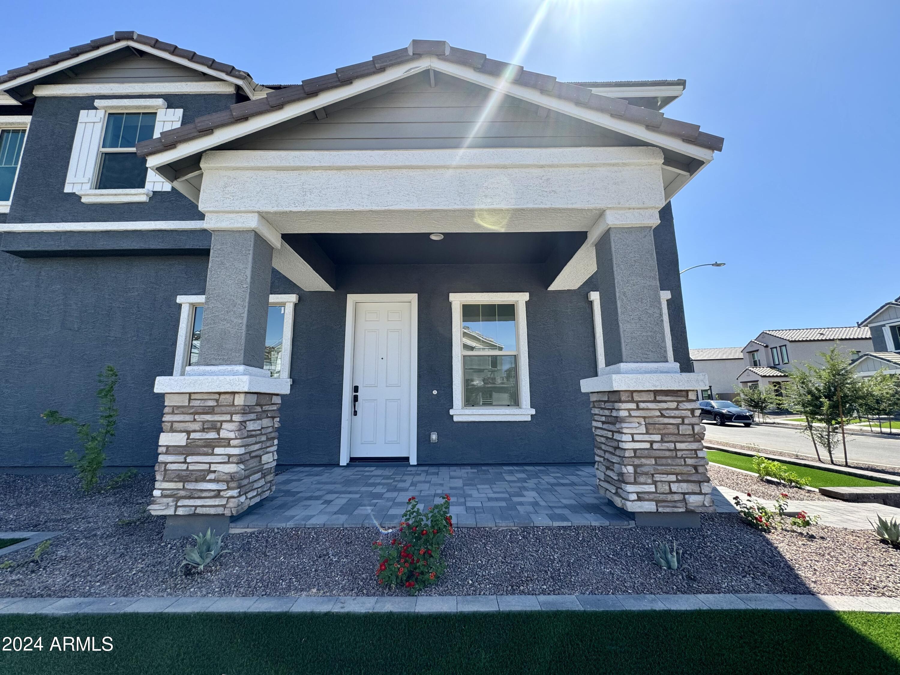 2226 W PASO Trail