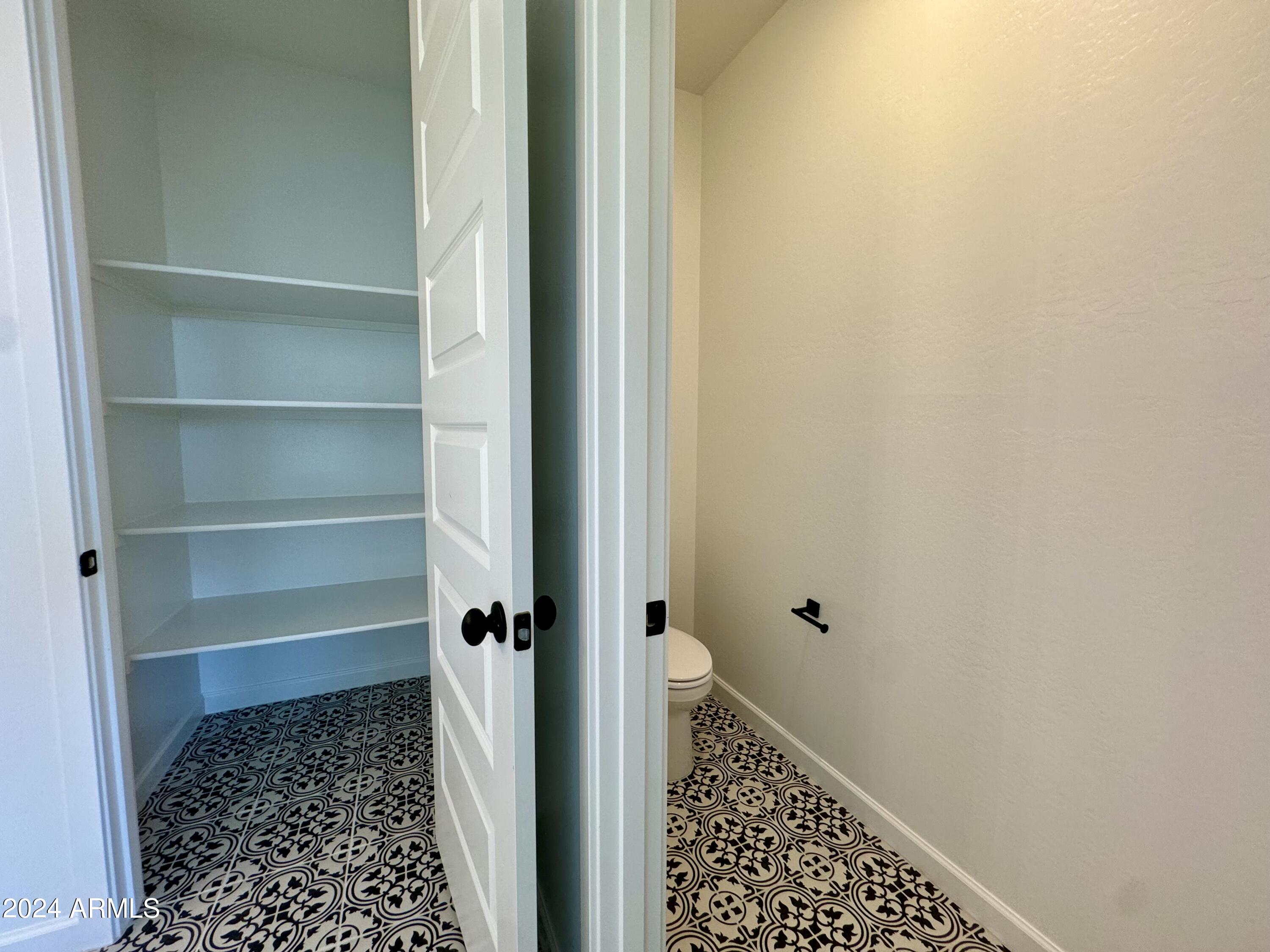 2226 W PASO Trail