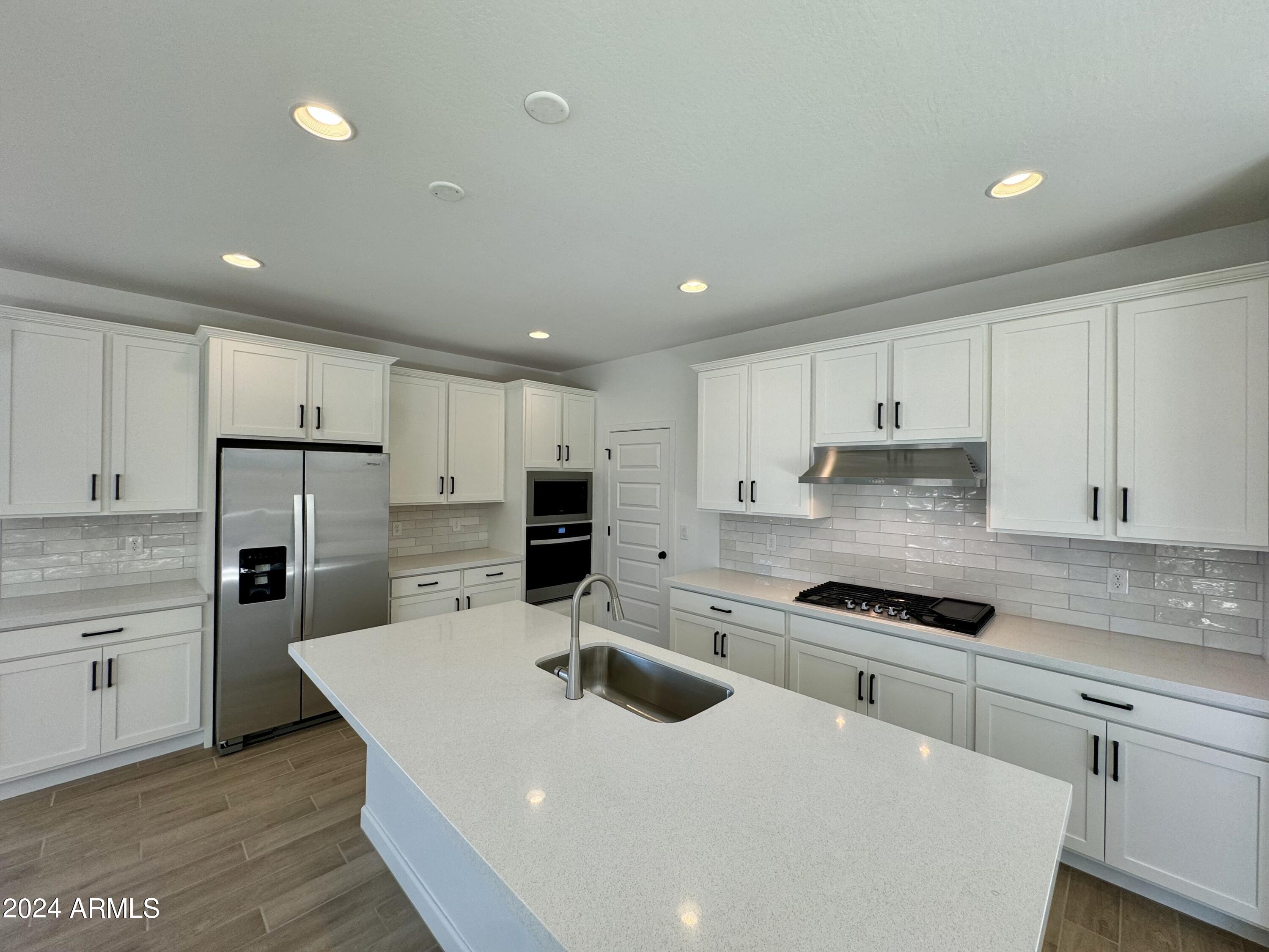 2226 W PASO Trail