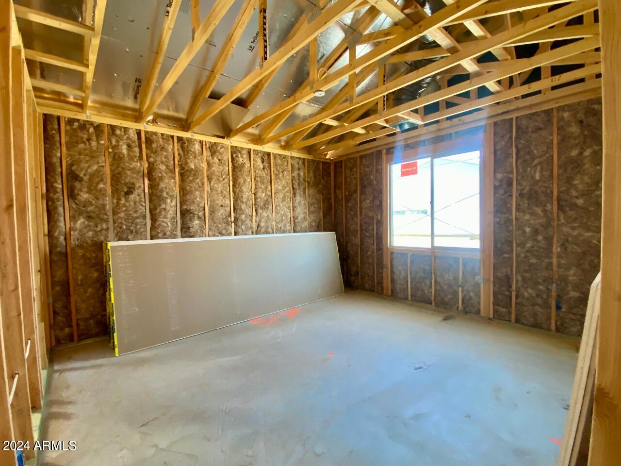 2416 E WAGON WHEEL Lane