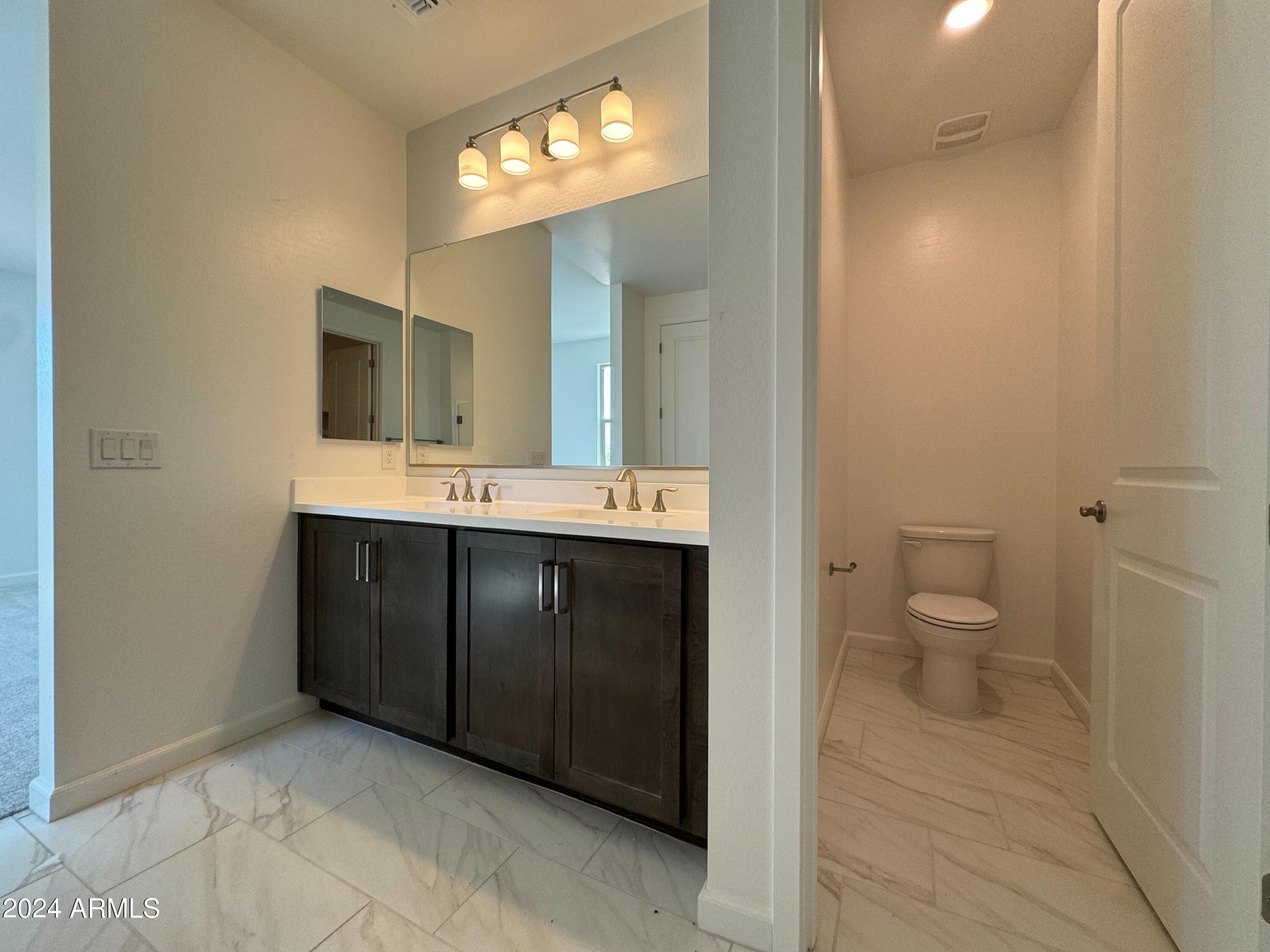 2218 W PASO Trail