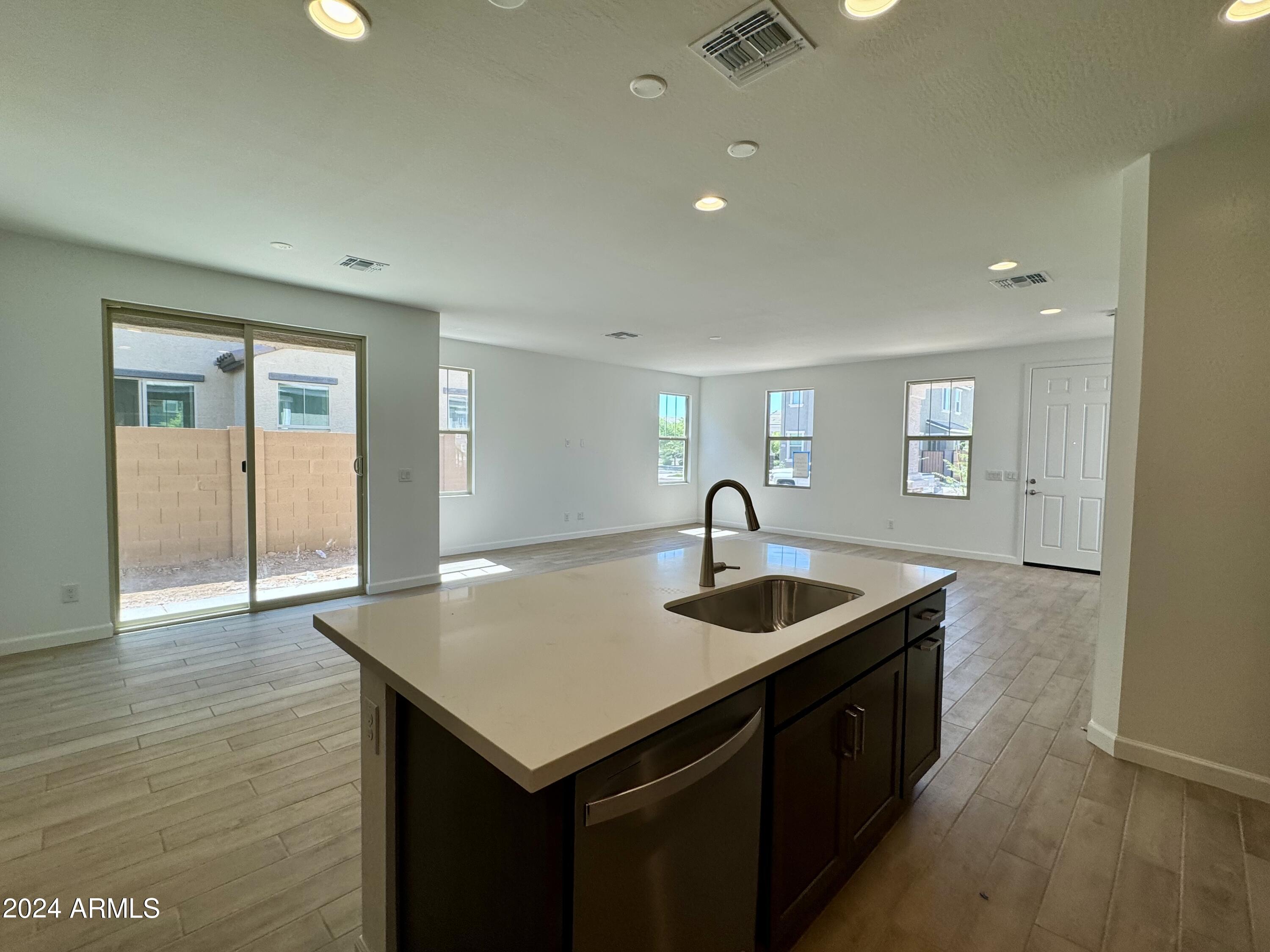 2218 W PASO Trail