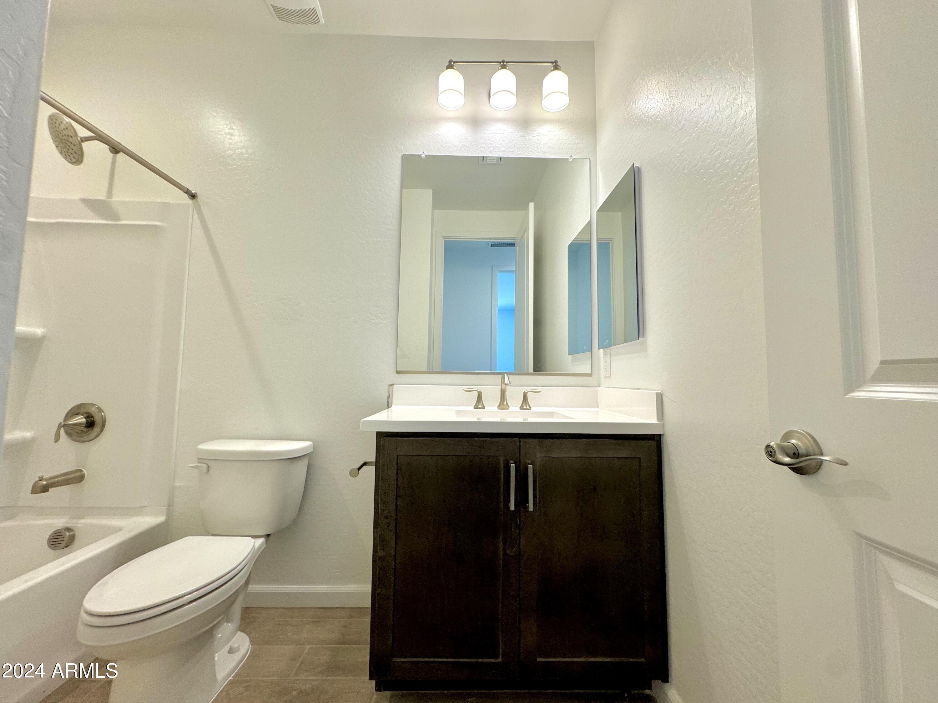 2218 W PASO Trail