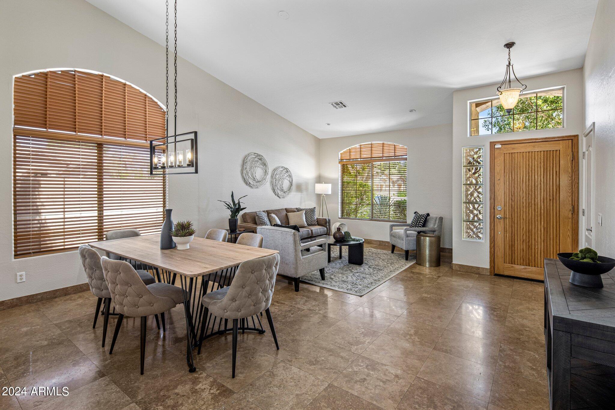 5225 E MICHELLE Drive