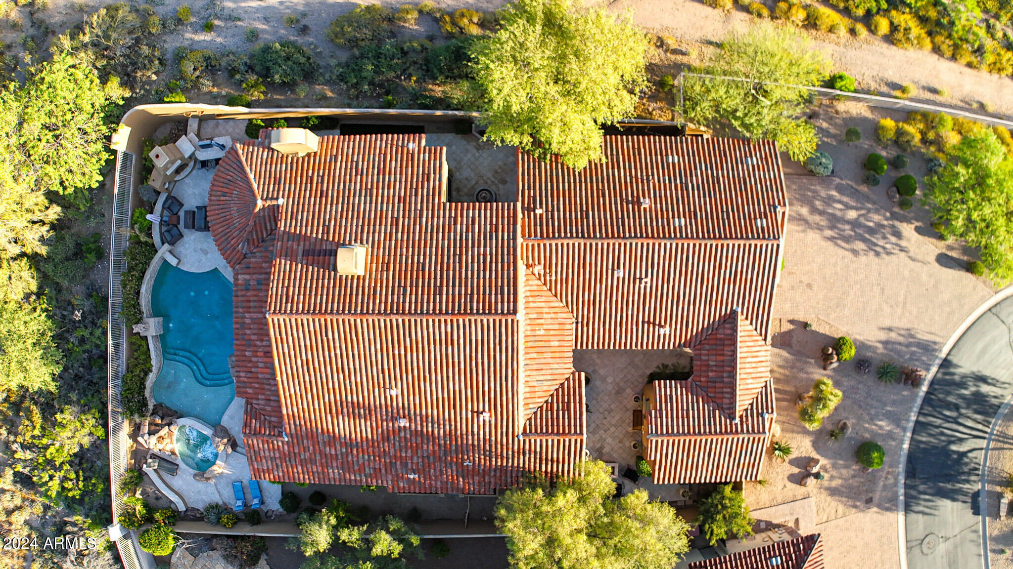 7552 E Camino Puesta Del Sol --