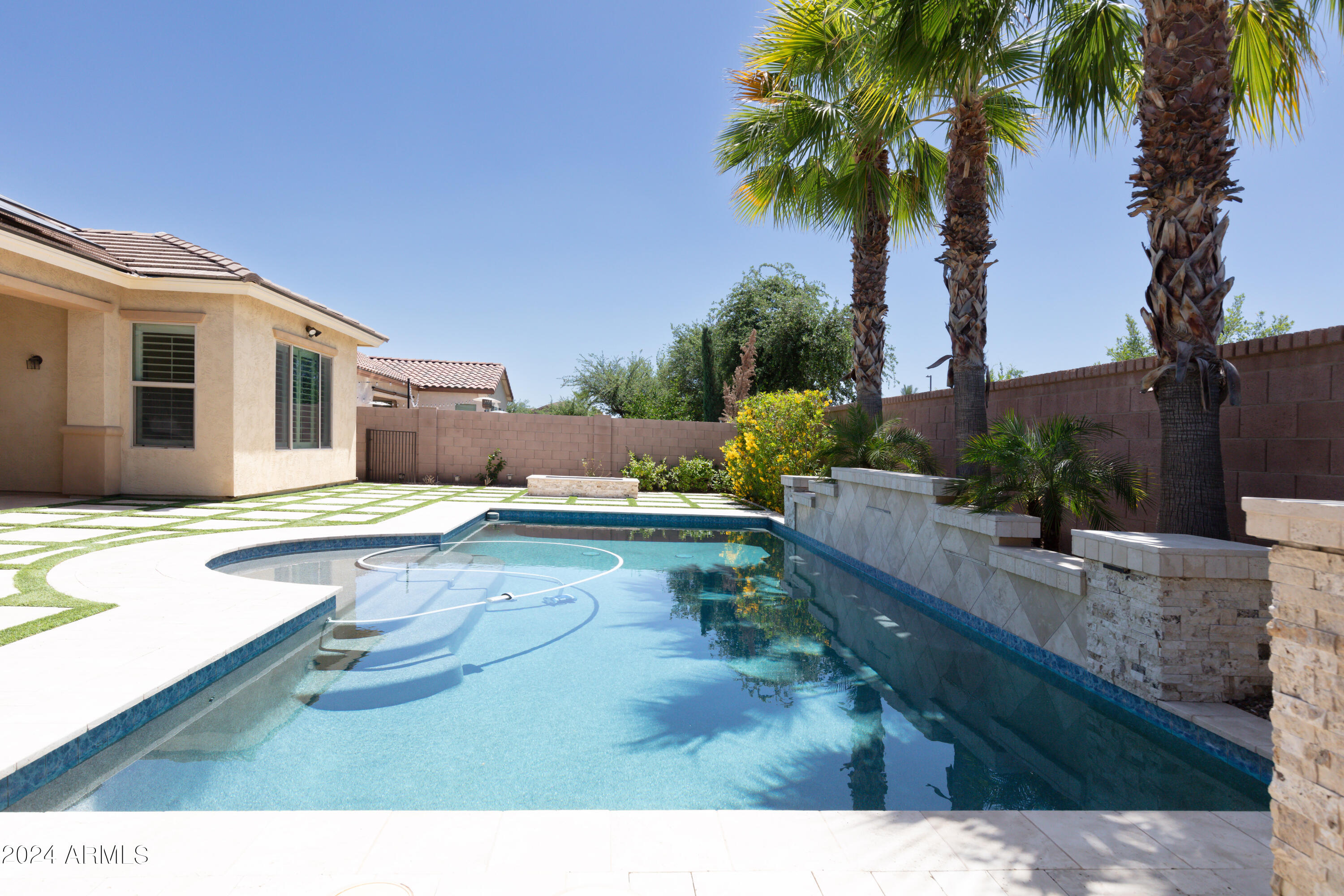 4012 S PLEASANT Place