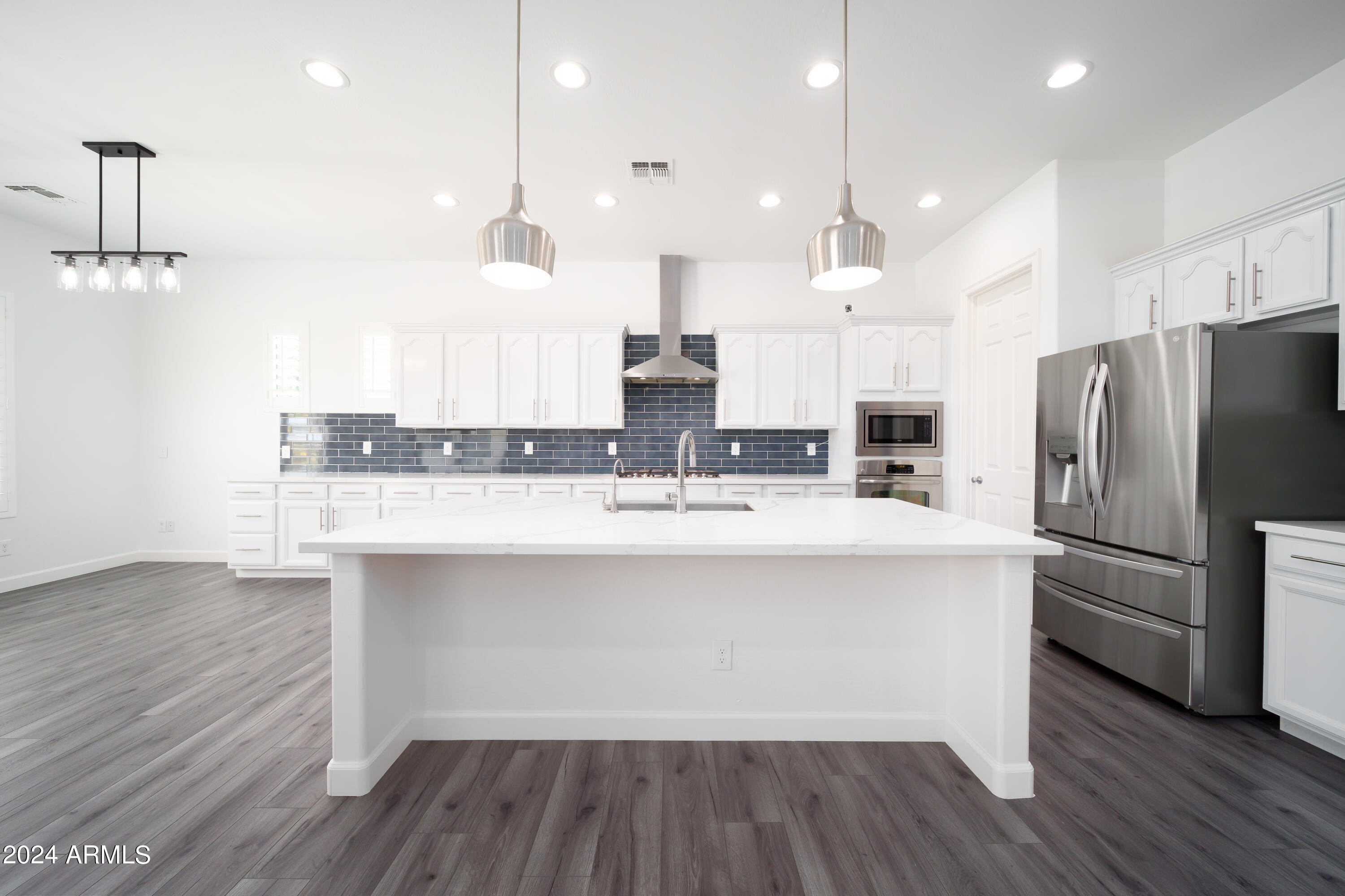 4012 S PLEASANT Place