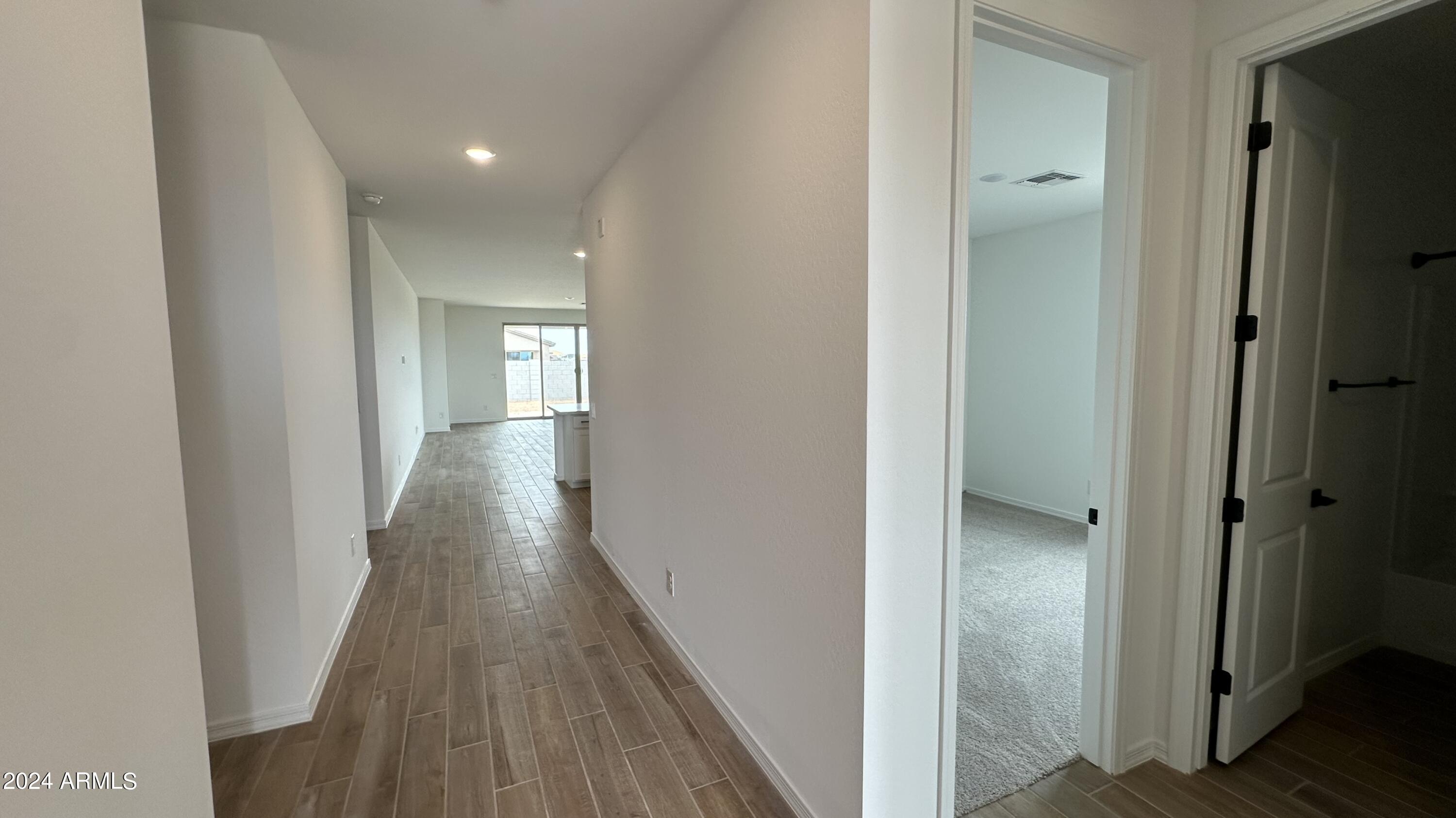 4111 E Bradford Avenue