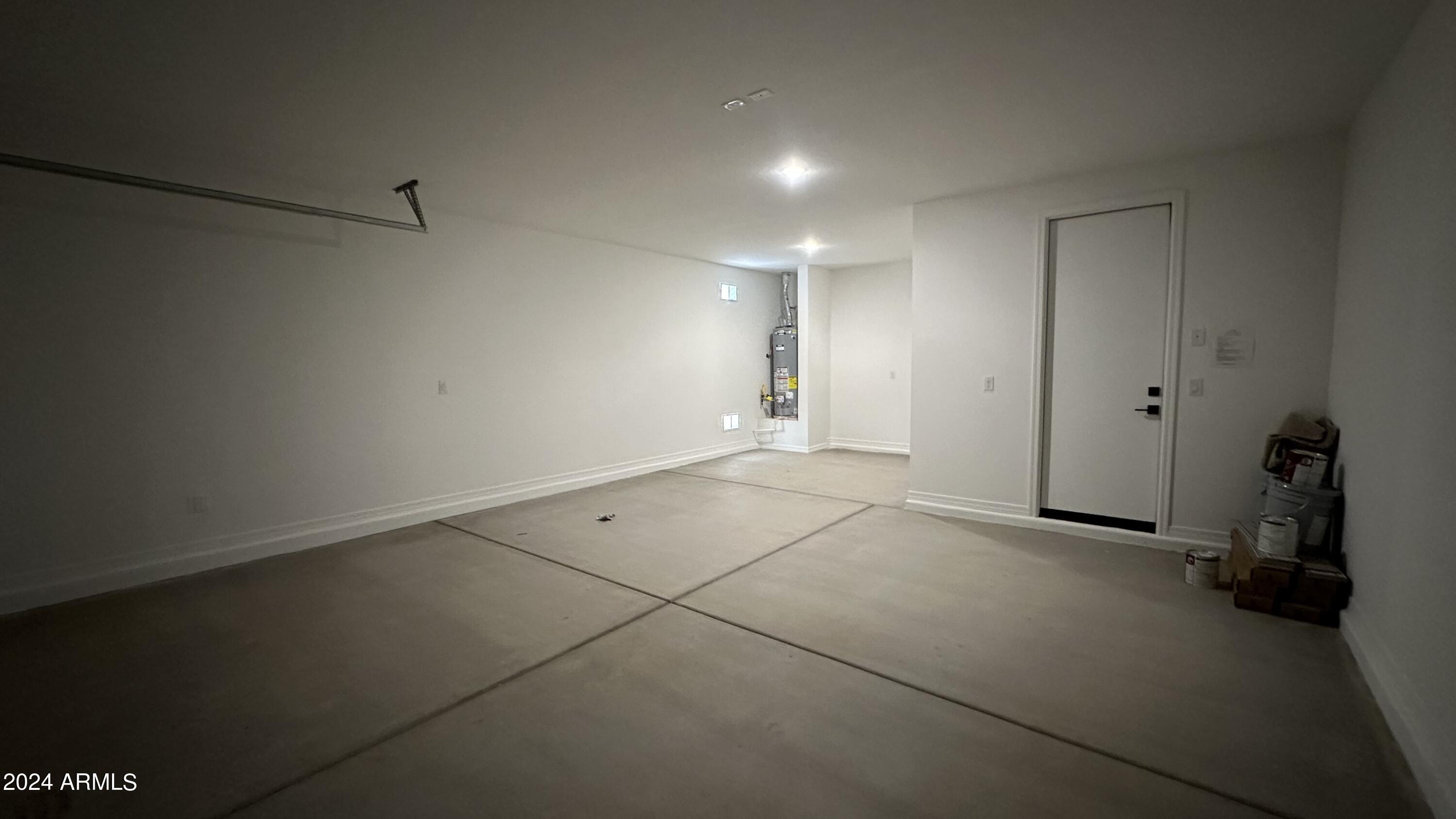 4111 E Bradford Avenue