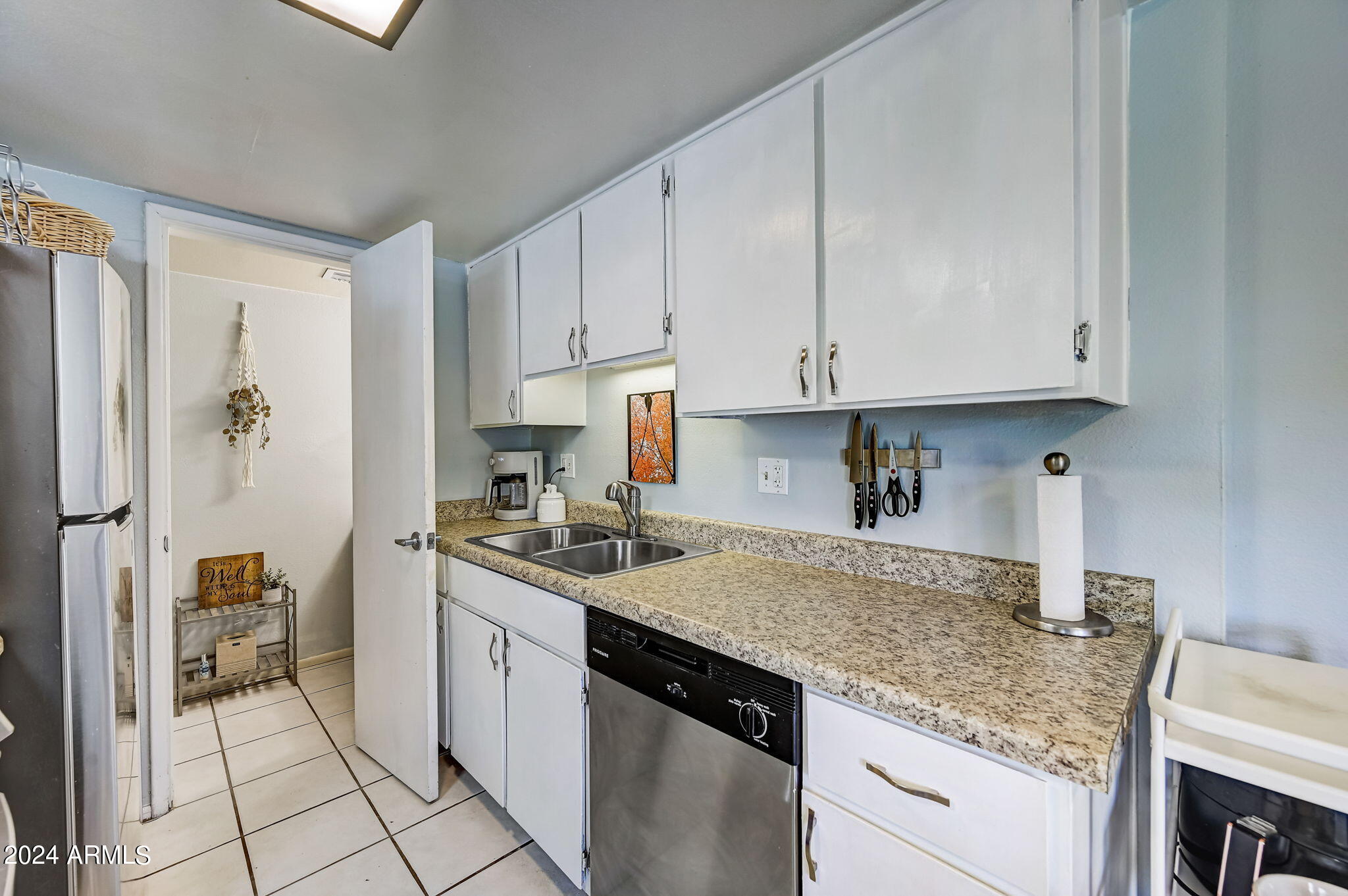 10207 N 8TH Place # B