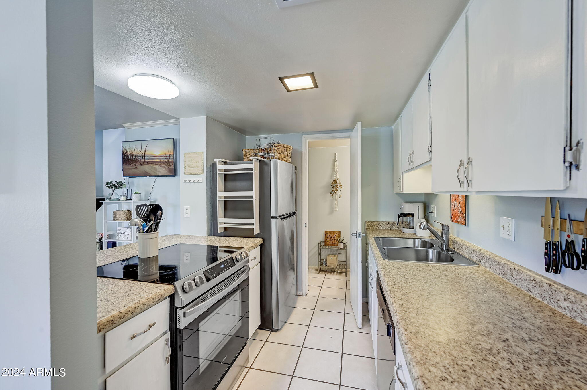 10207 N 8TH Place # B