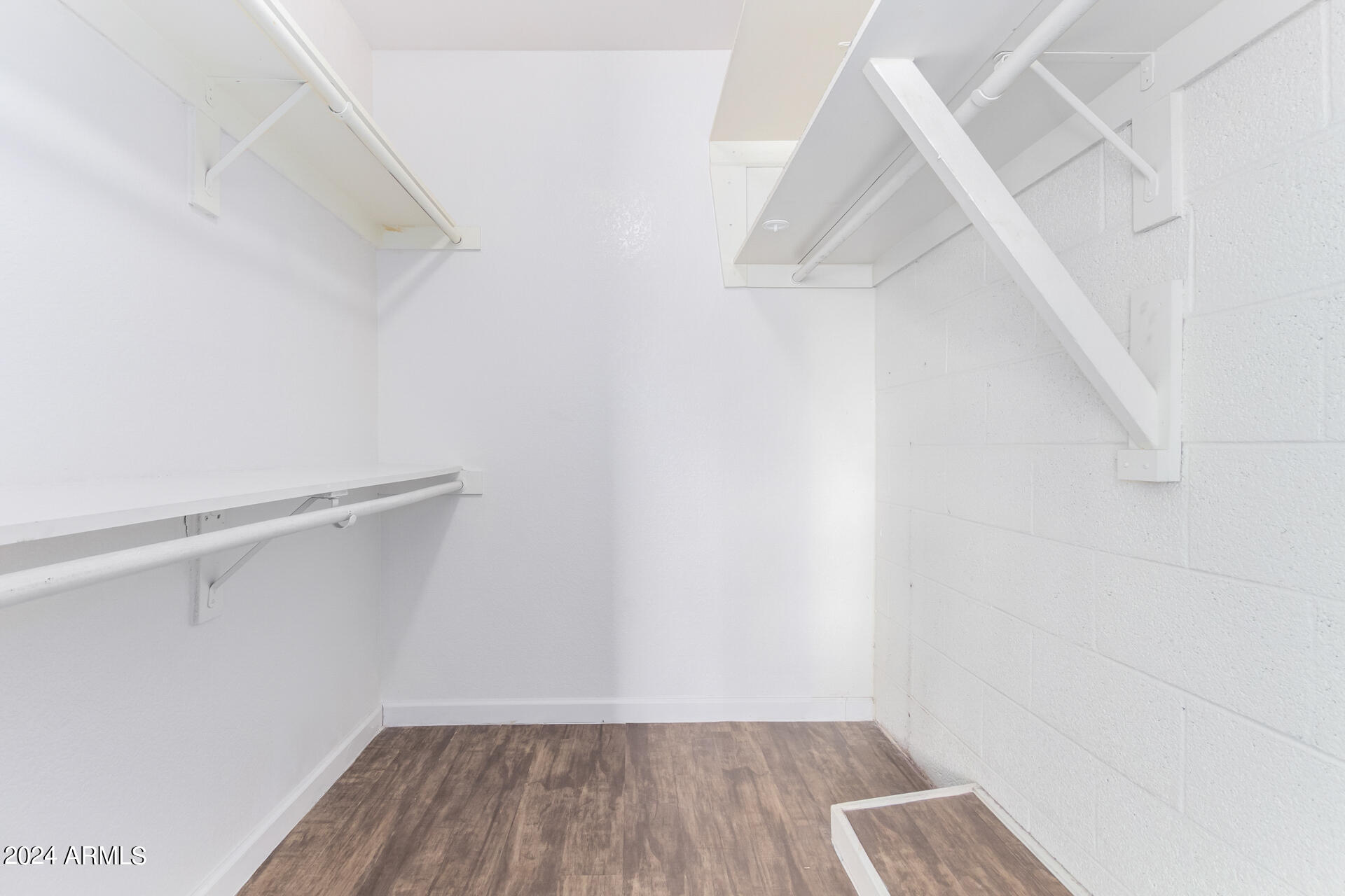 3810 N MARYVALE Parkway # 1087