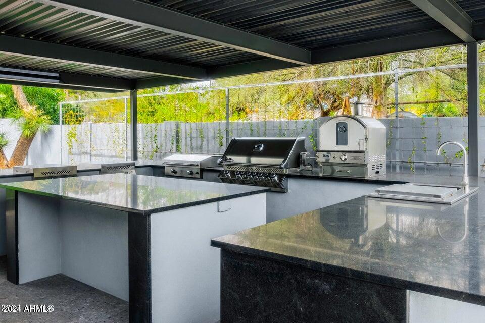 5006 E MOUNTAIN VIEW Road