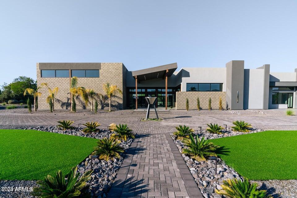 5006 E MOUNTAIN VIEW Road