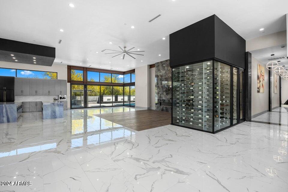 5006 E MOUNTAIN VIEW Road