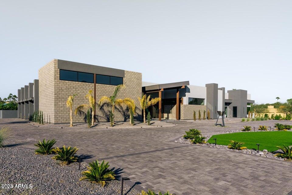 5006 E MOUNTAIN VIEW Road