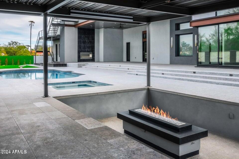 5006 E MOUNTAIN VIEW Road