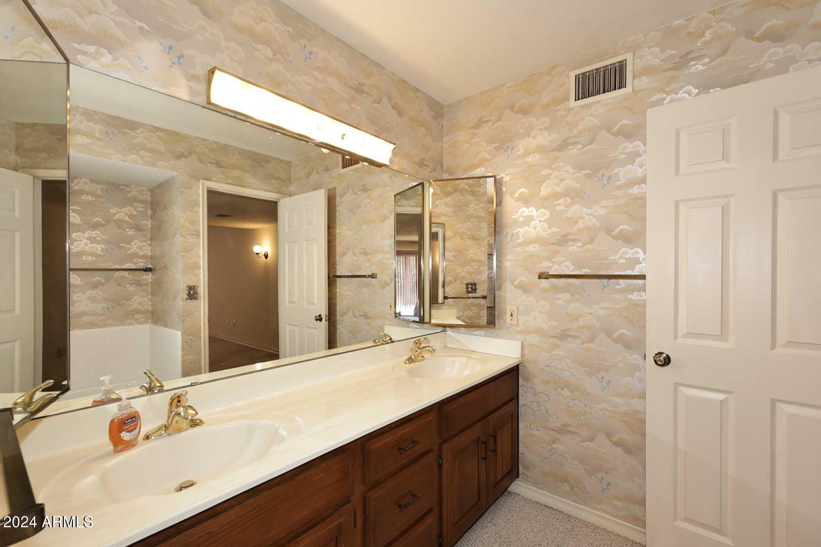 8361 E VIA DE VIVA --