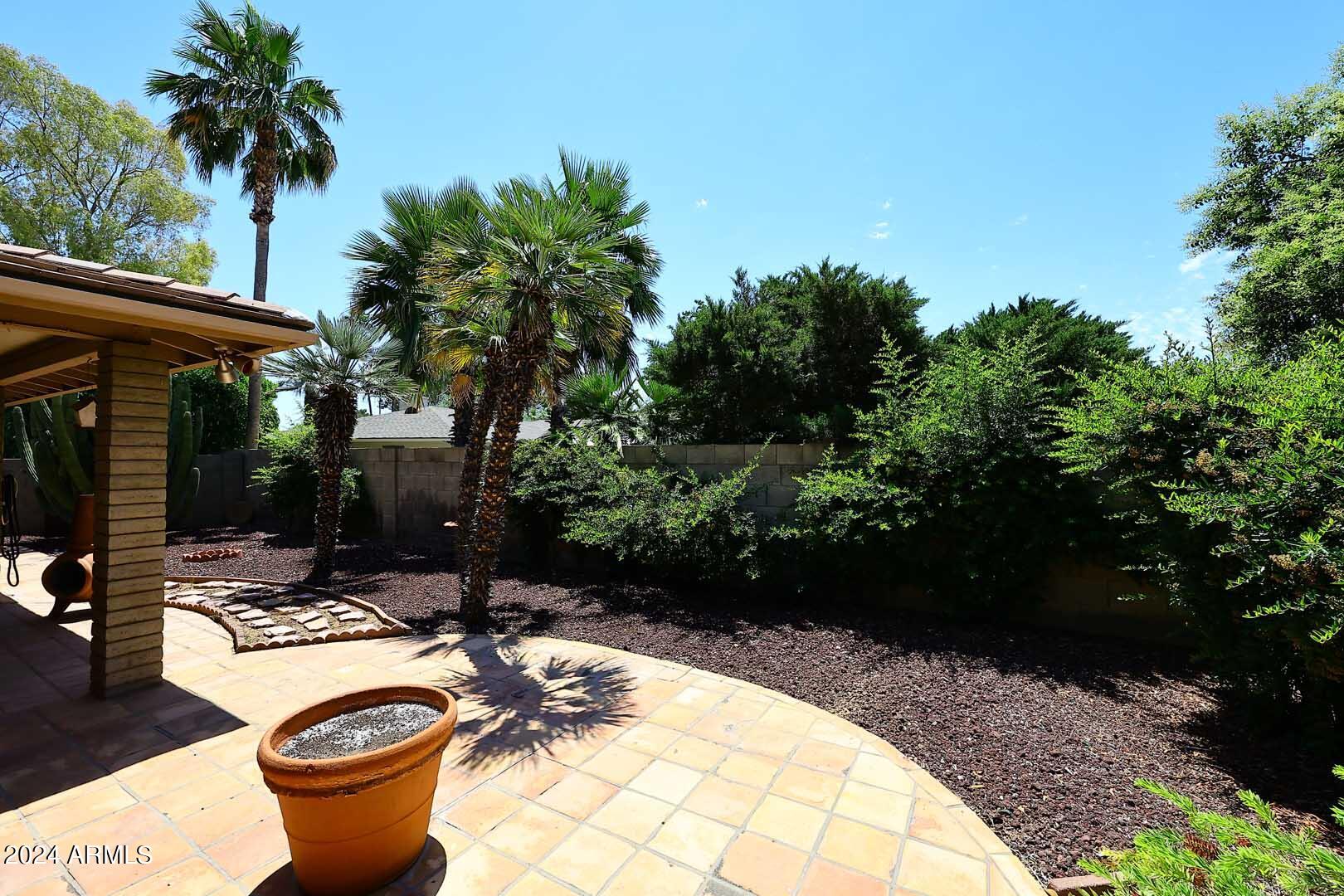 8361 E VIA DE VIVA --