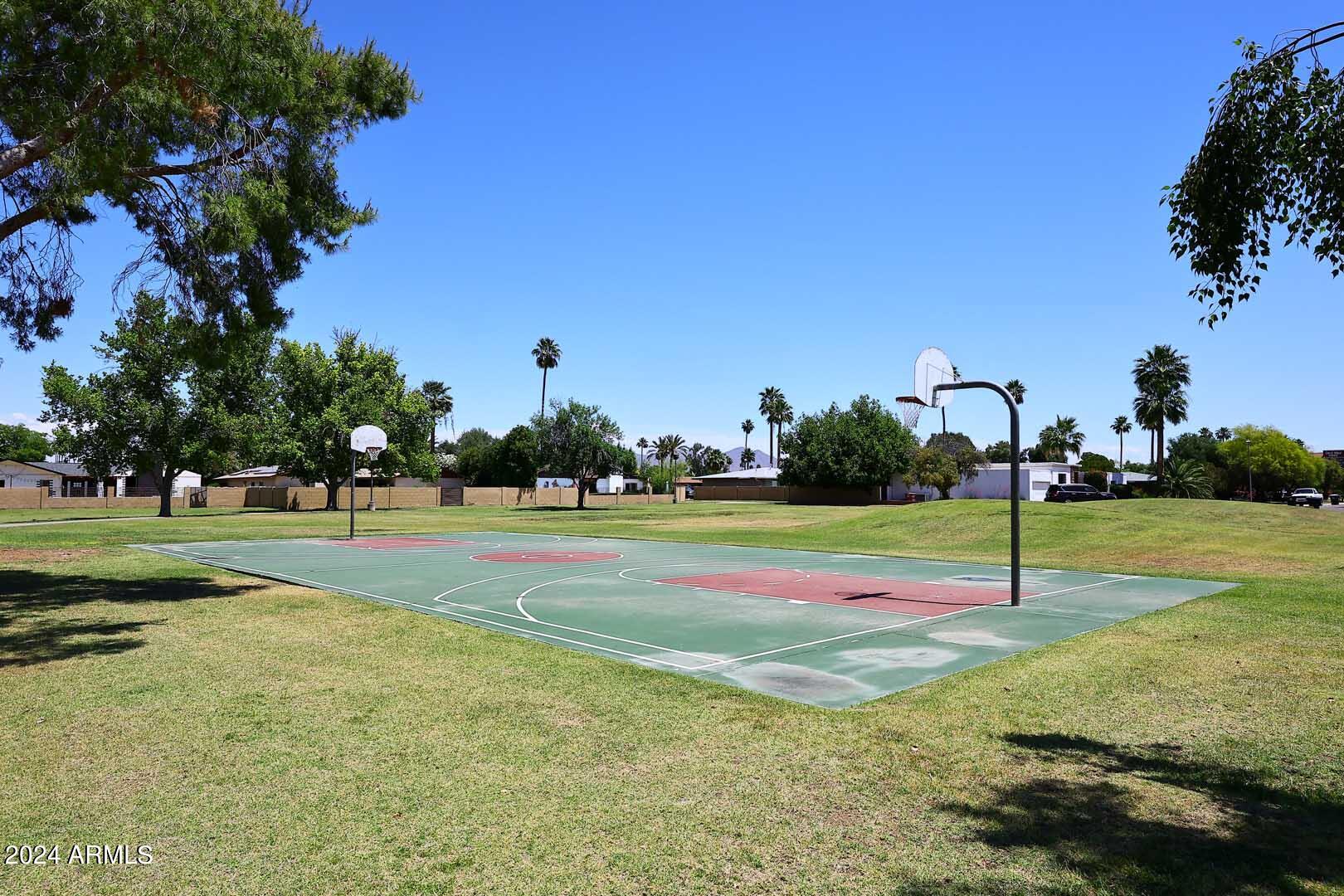 8361 E VIA DE VIVA --