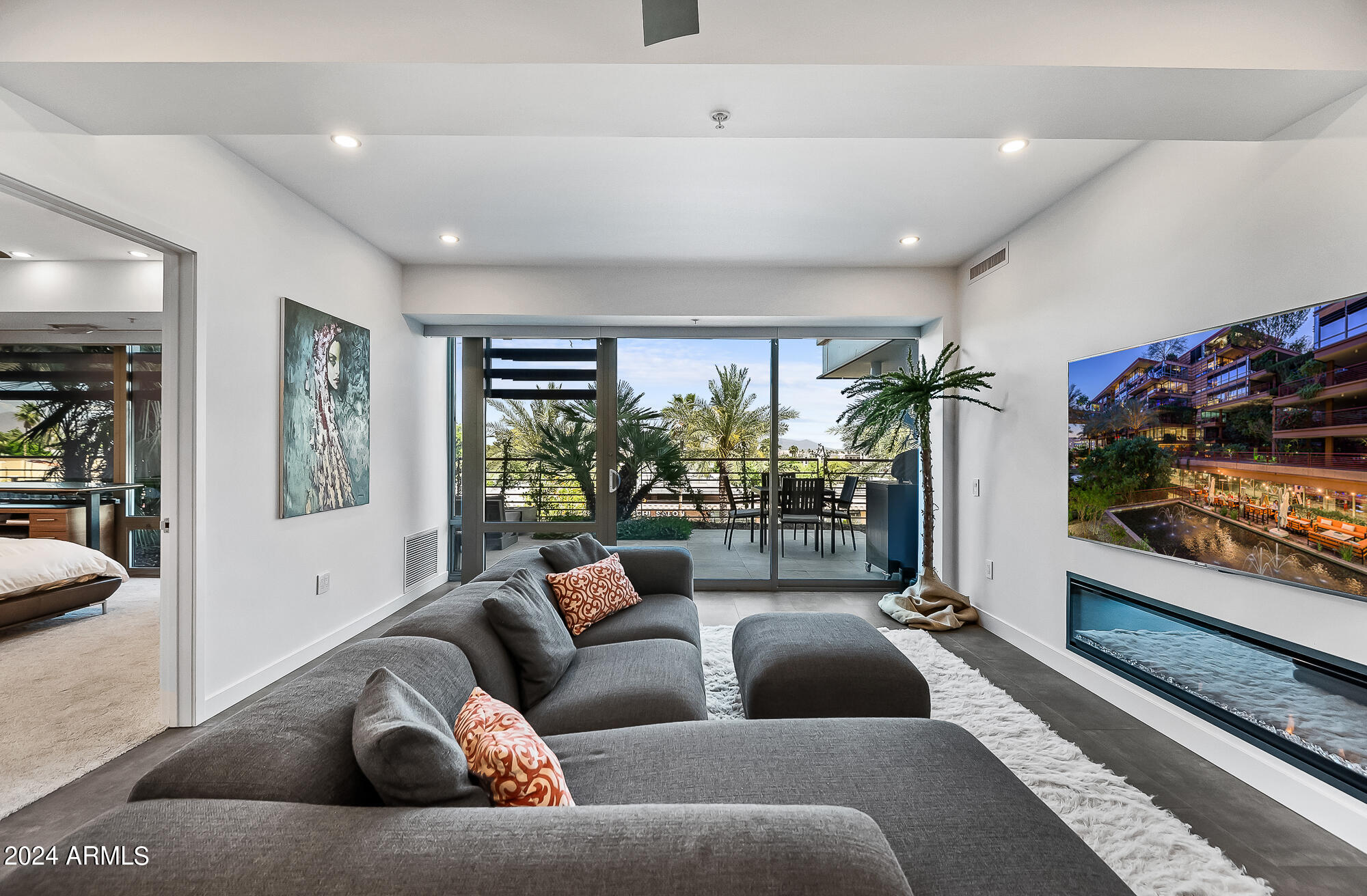 7167 E RANCHO VISTA Drive # 4010