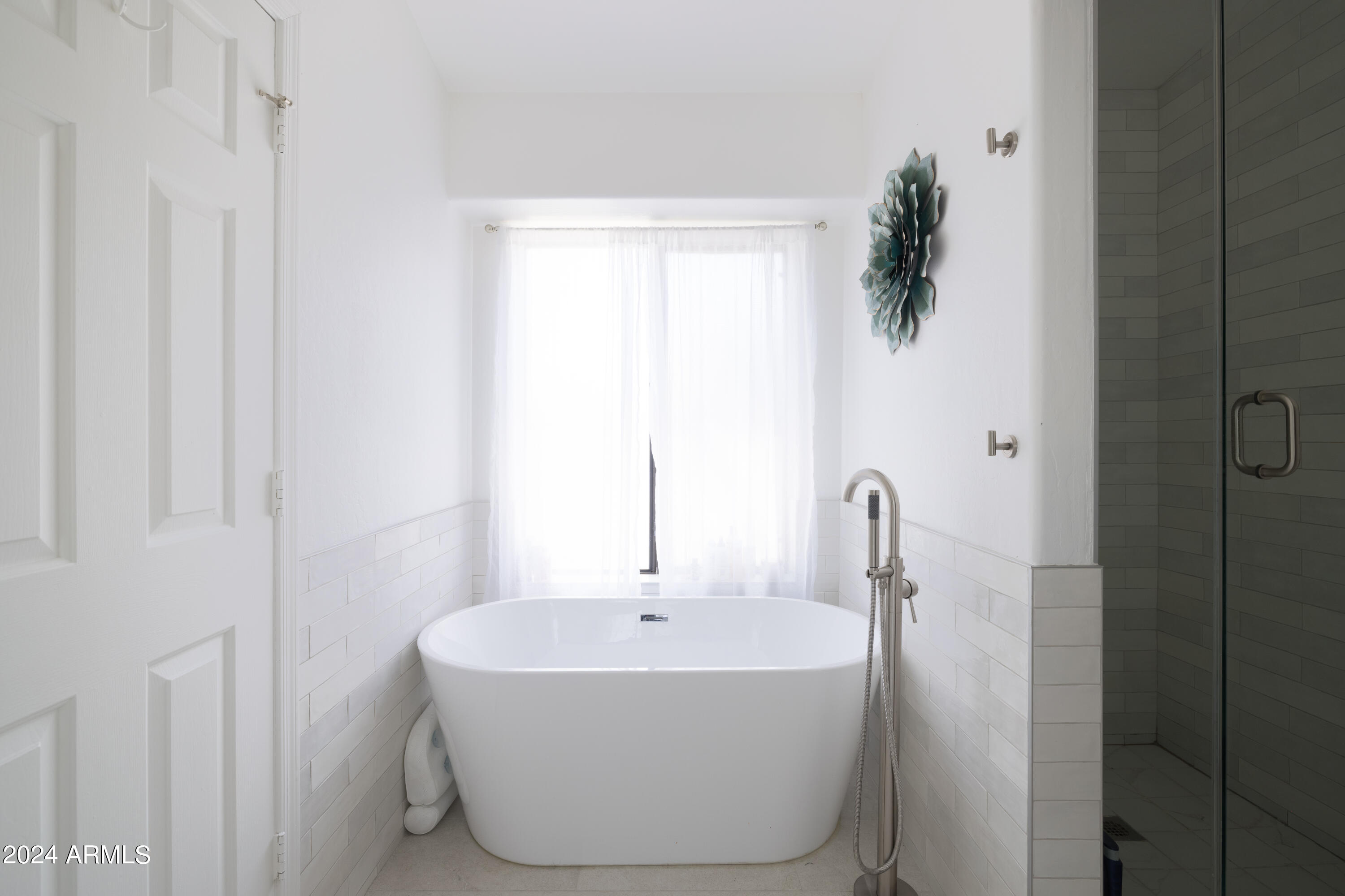 1233 E SEA GULL Drive