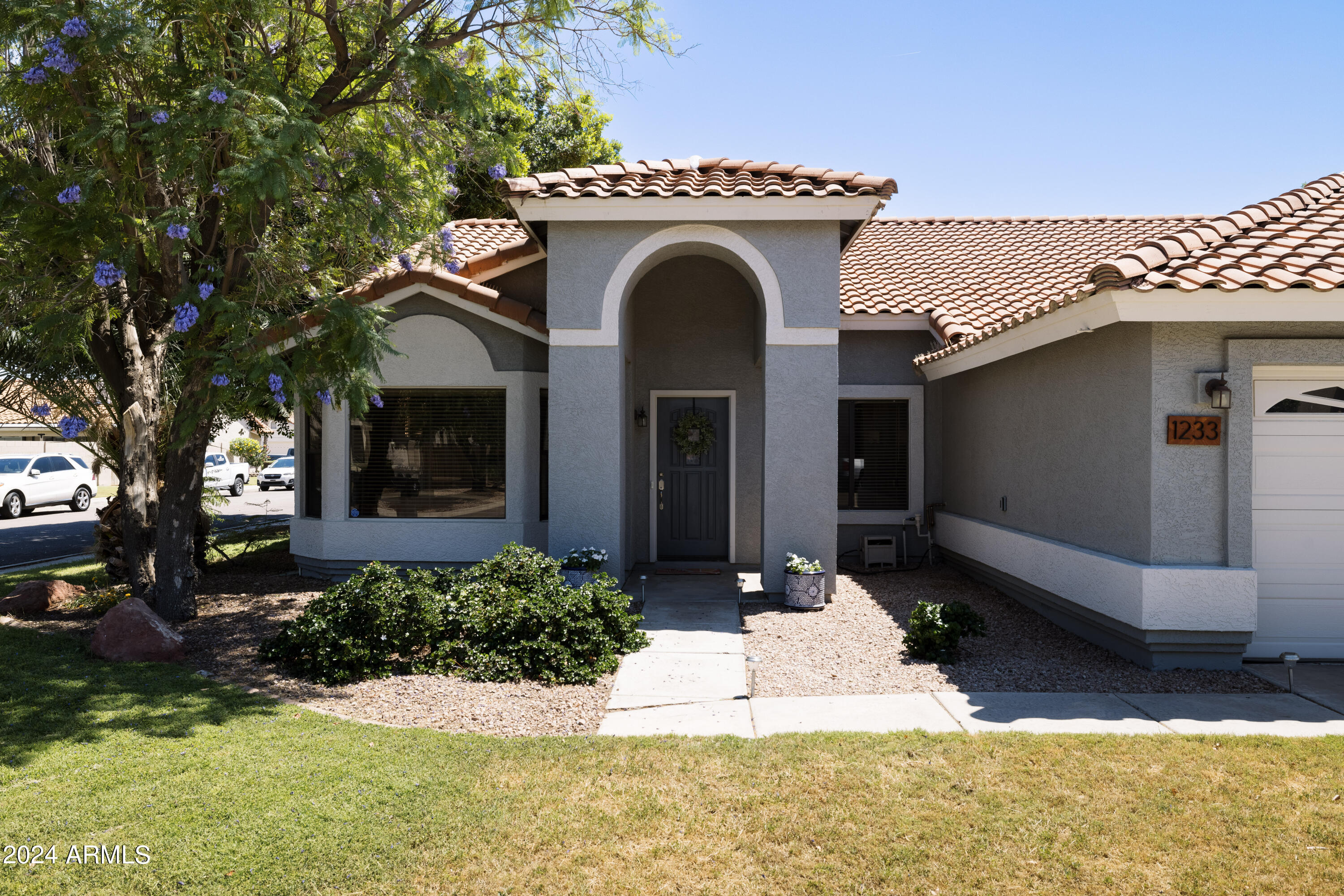 1233 E SEA GULL Drive