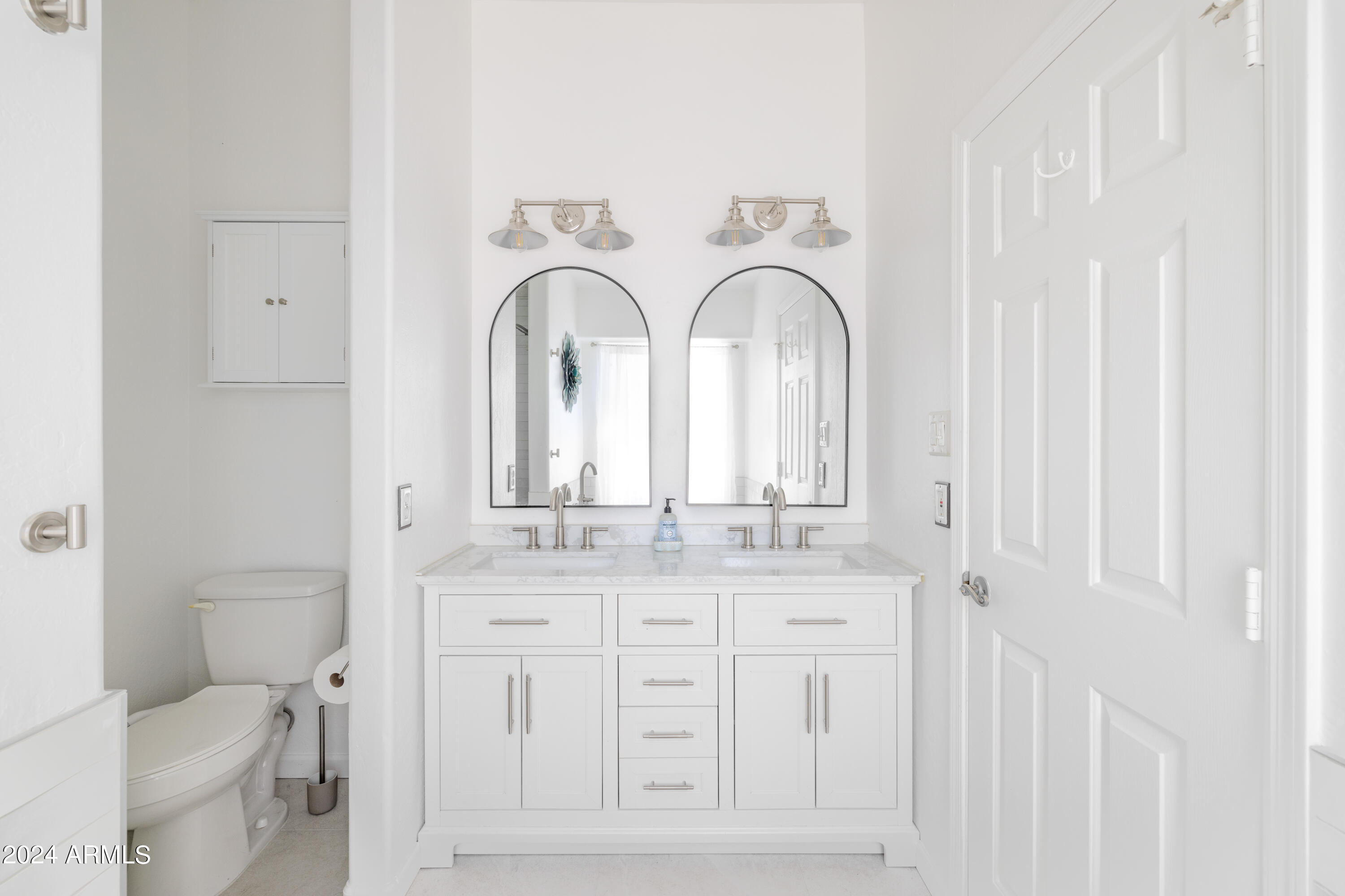 1233 E SEA GULL Drive