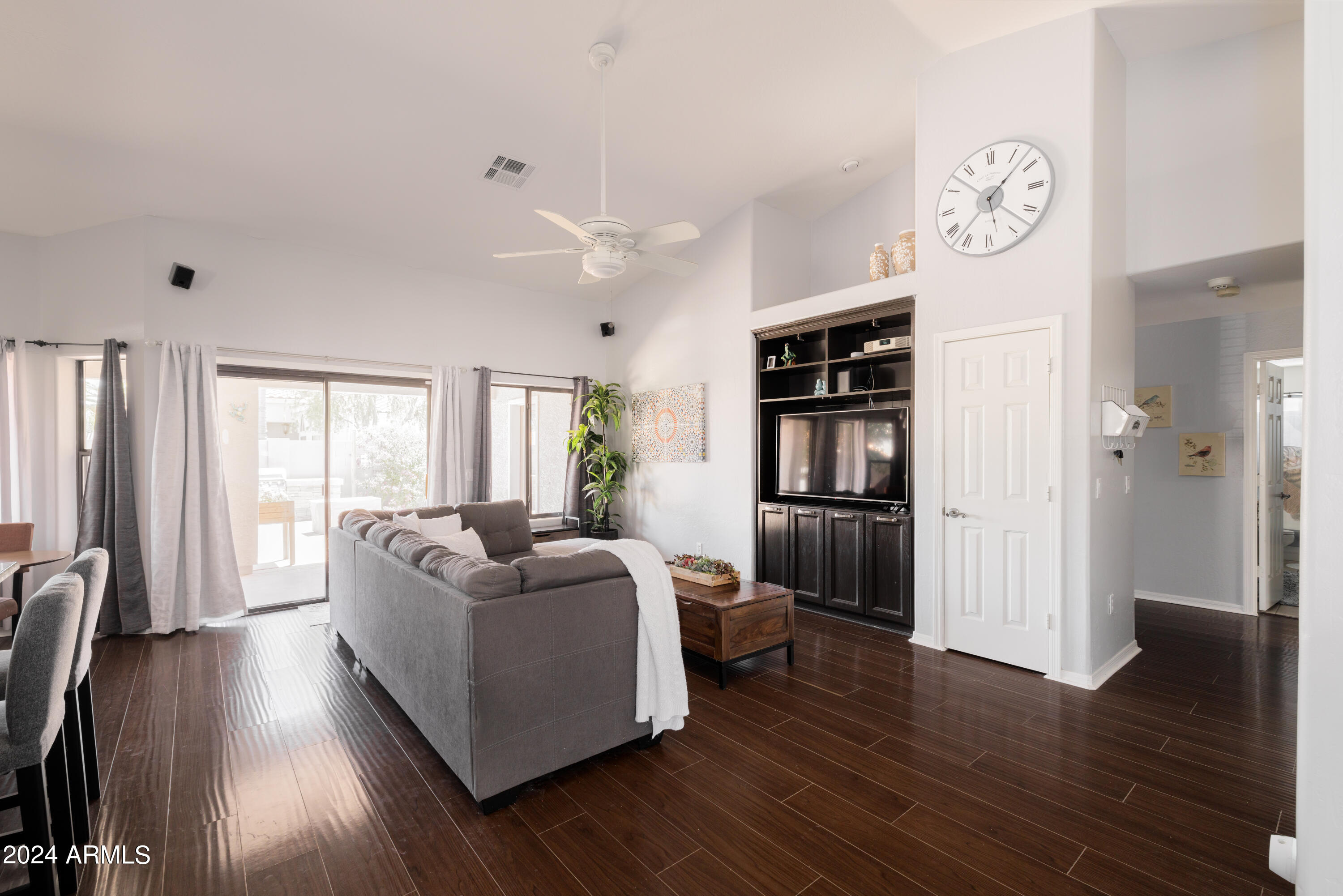 1233 E SEA GULL Drive