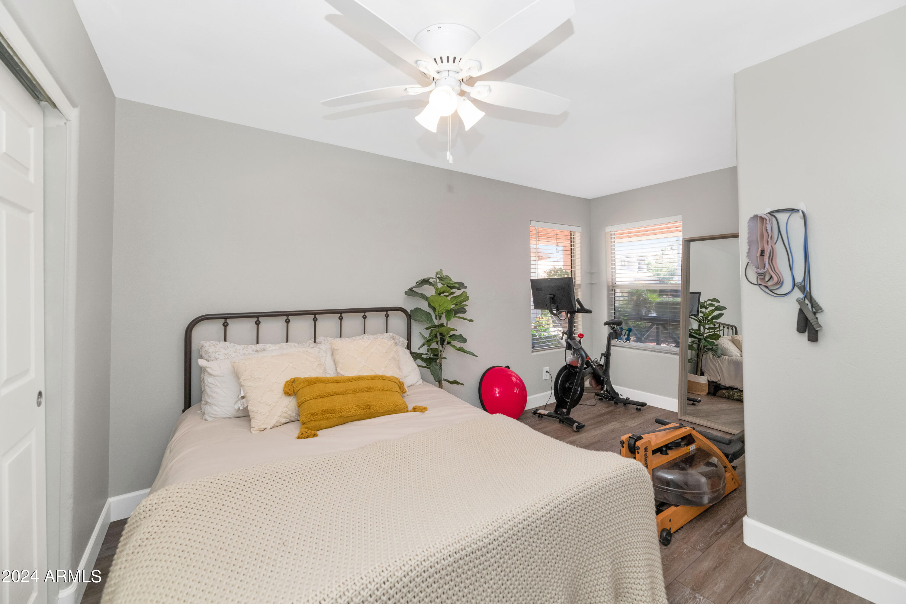 17242 N 40TH Place