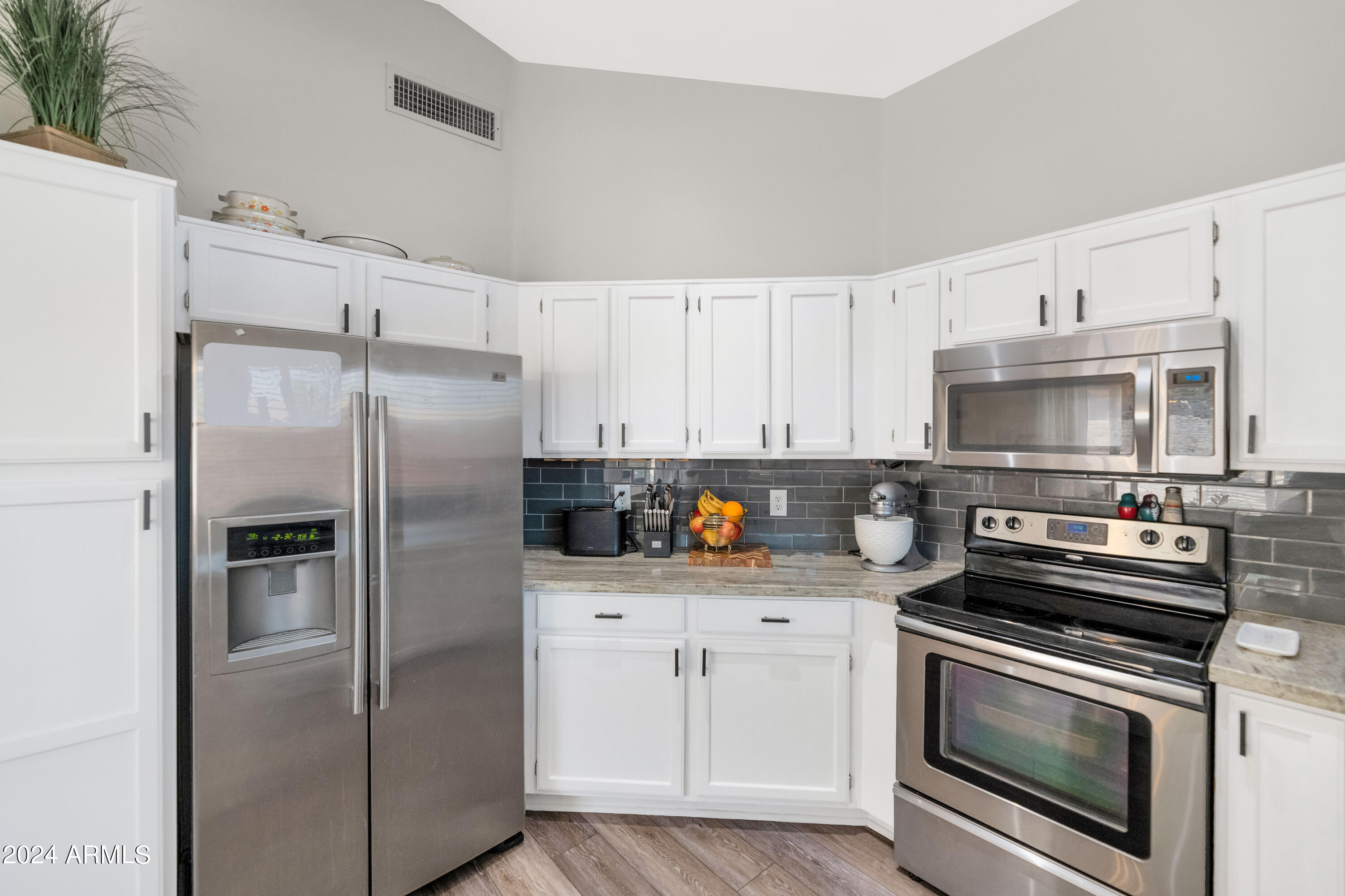 17242 N 40TH Place