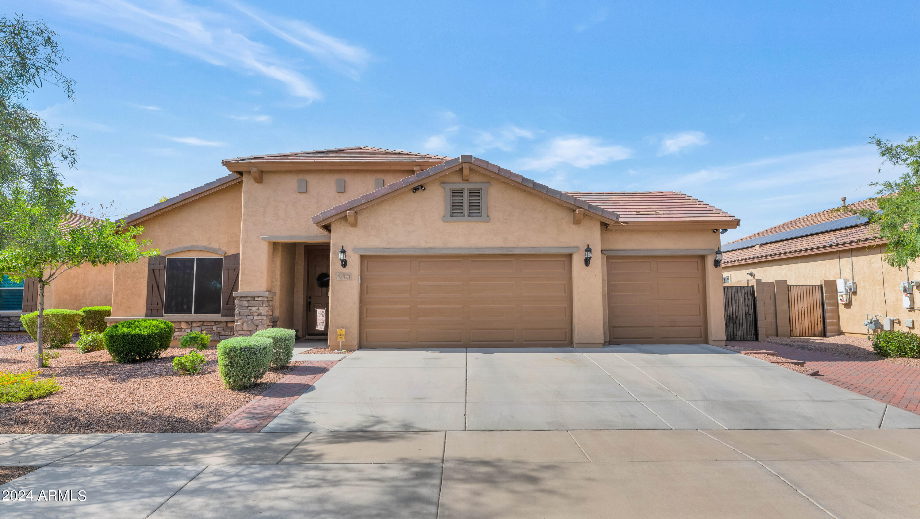 17371 W STRAIGHT ARROW Lane