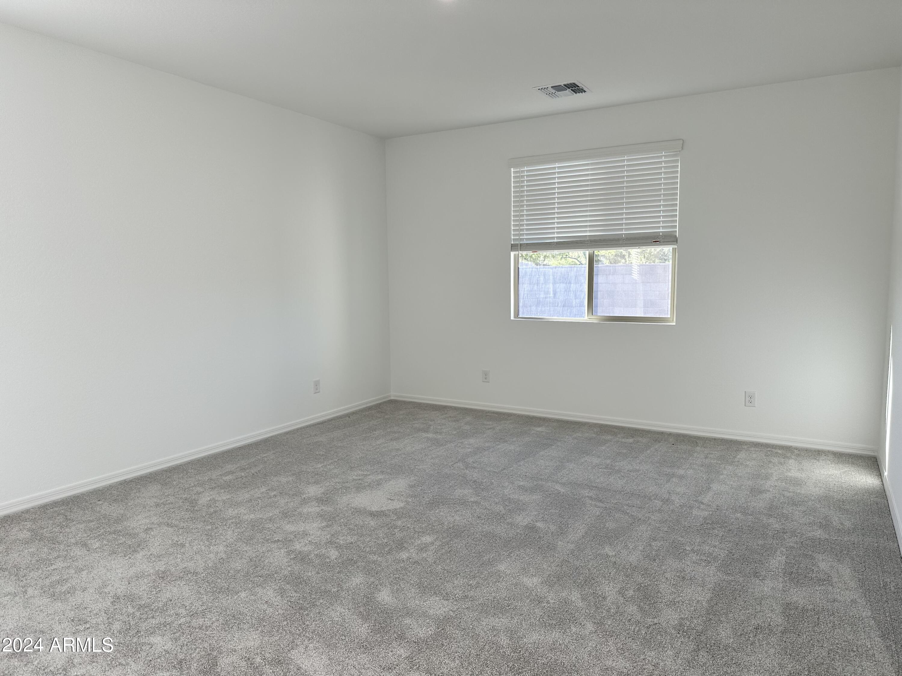 5536 W THURMAN Drive