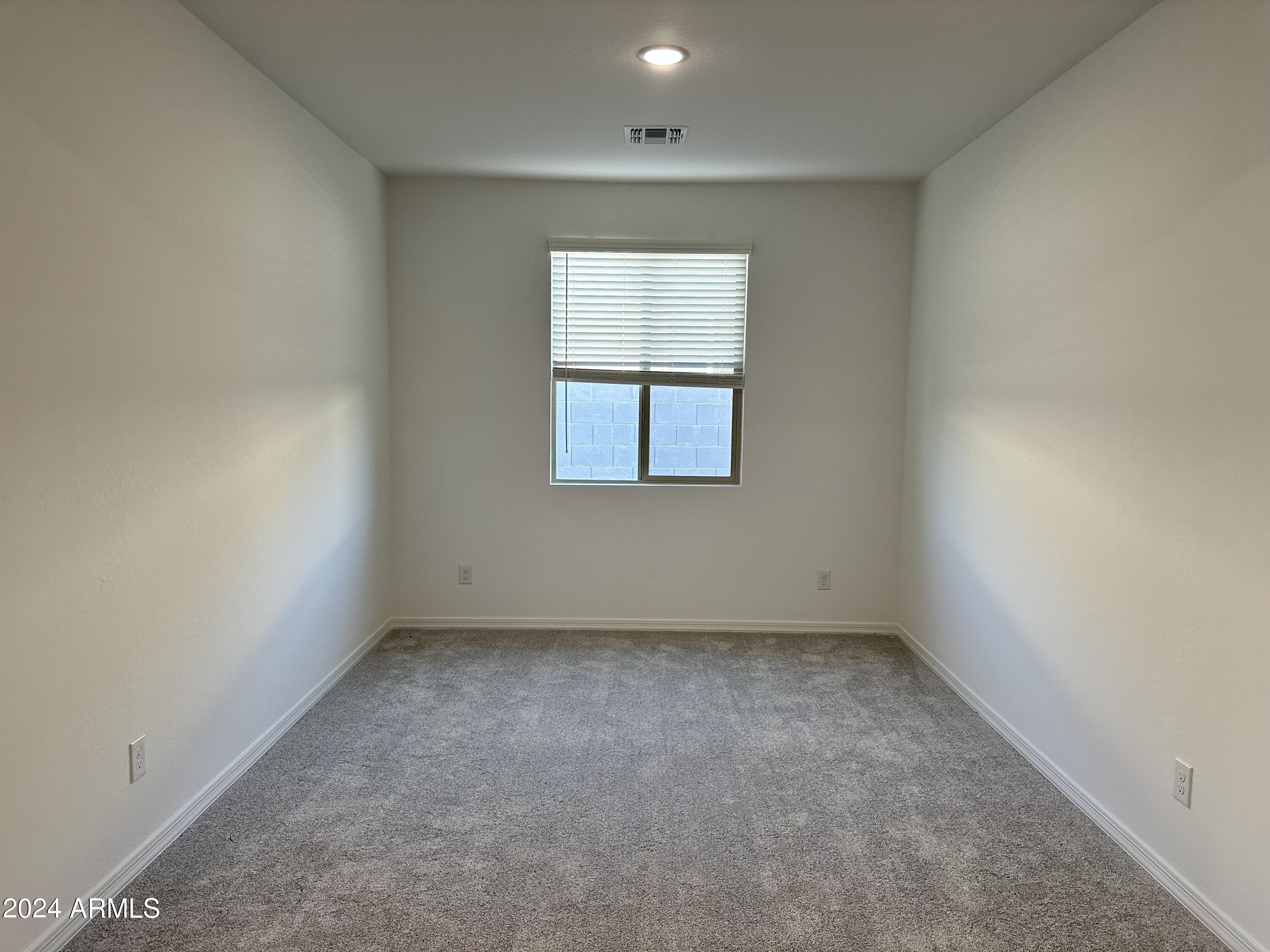 5536 W THURMAN Drive