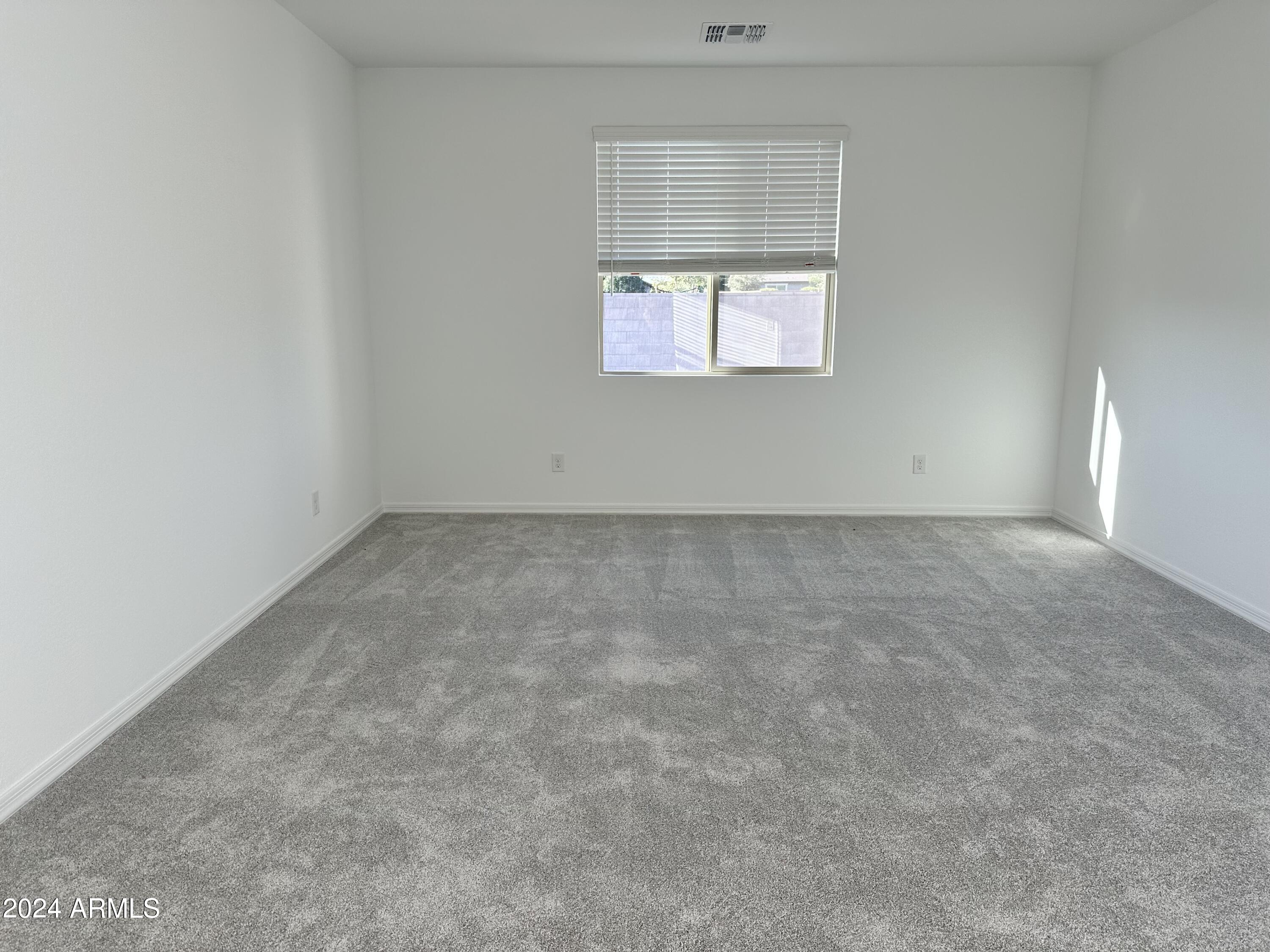 5536 W THURMAN Drive