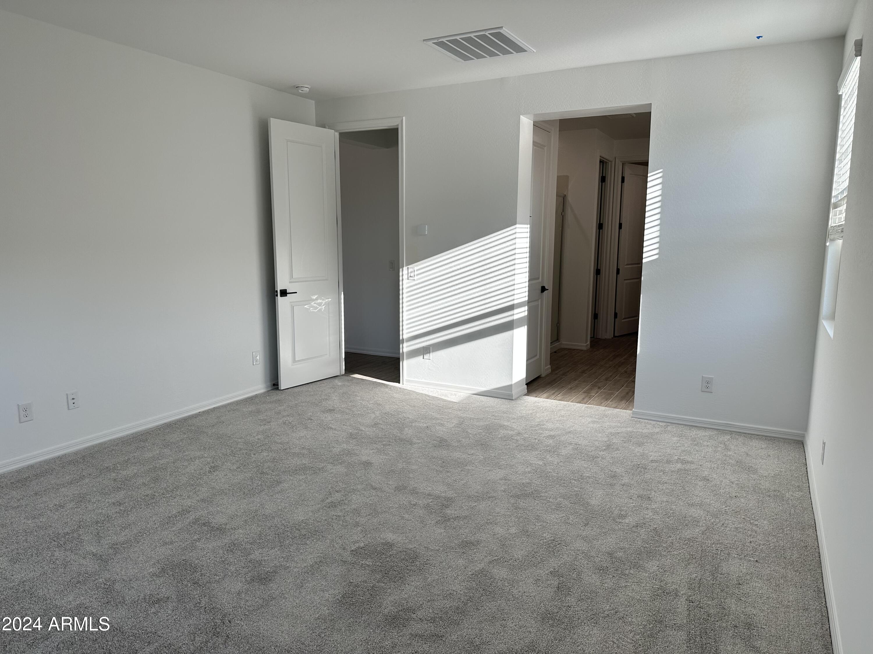 5536 W THURMAN Drive