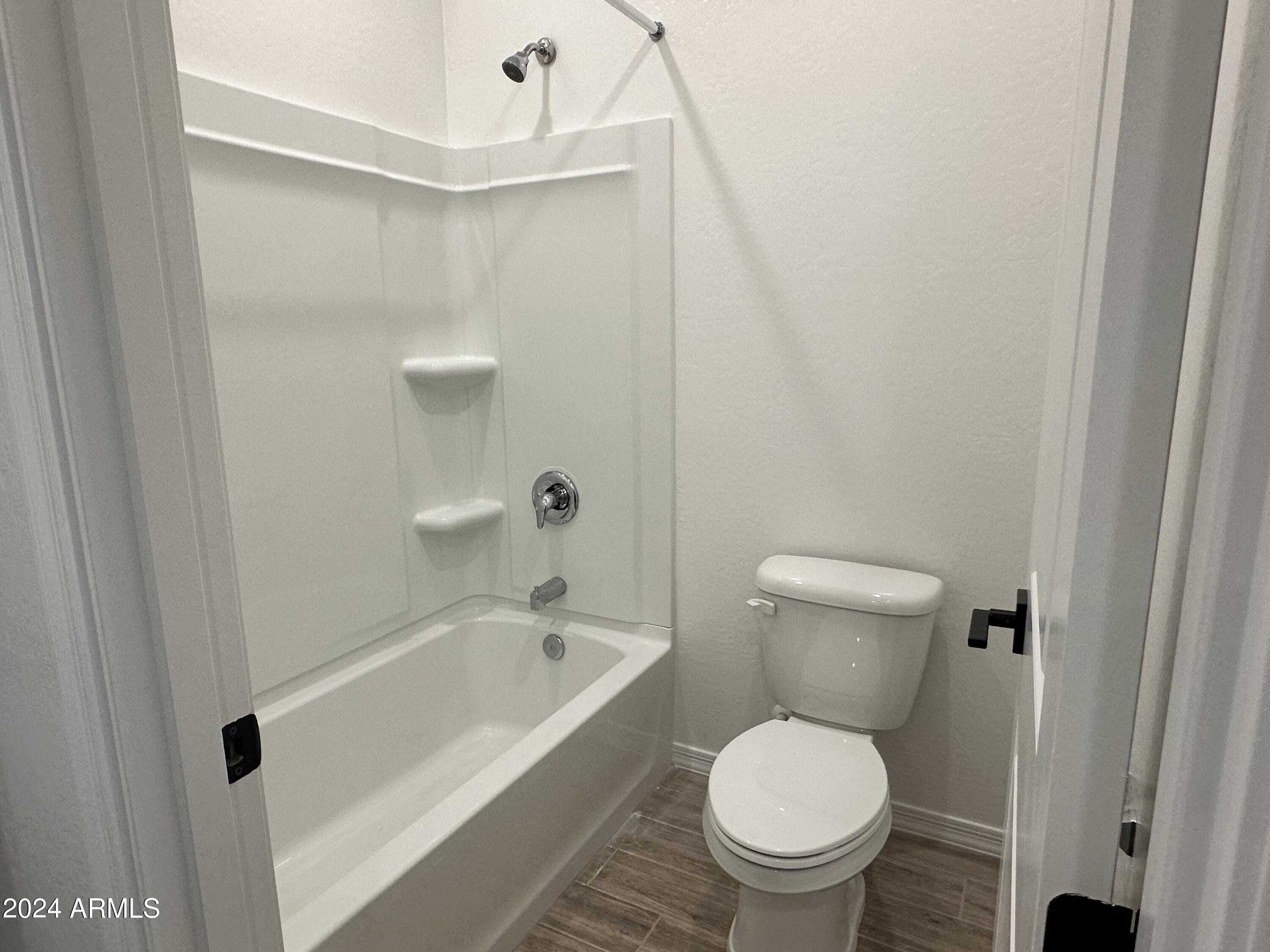 5536 W THURMAN Drive