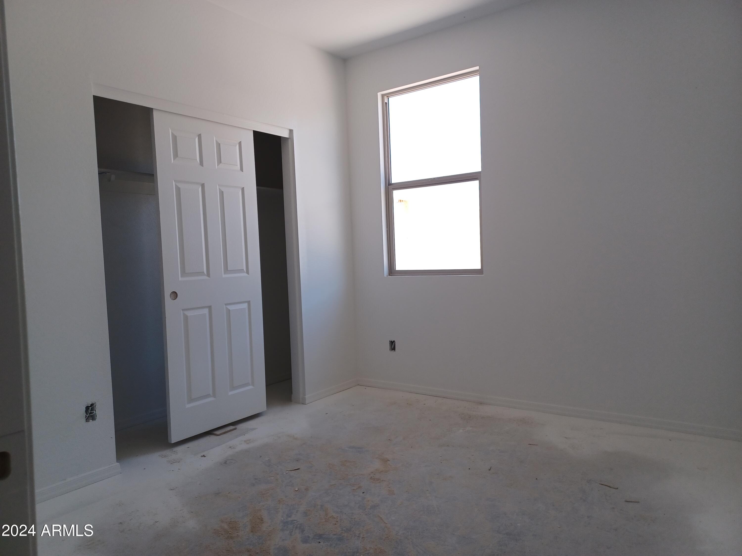 24092 W HIDALGO Avenue