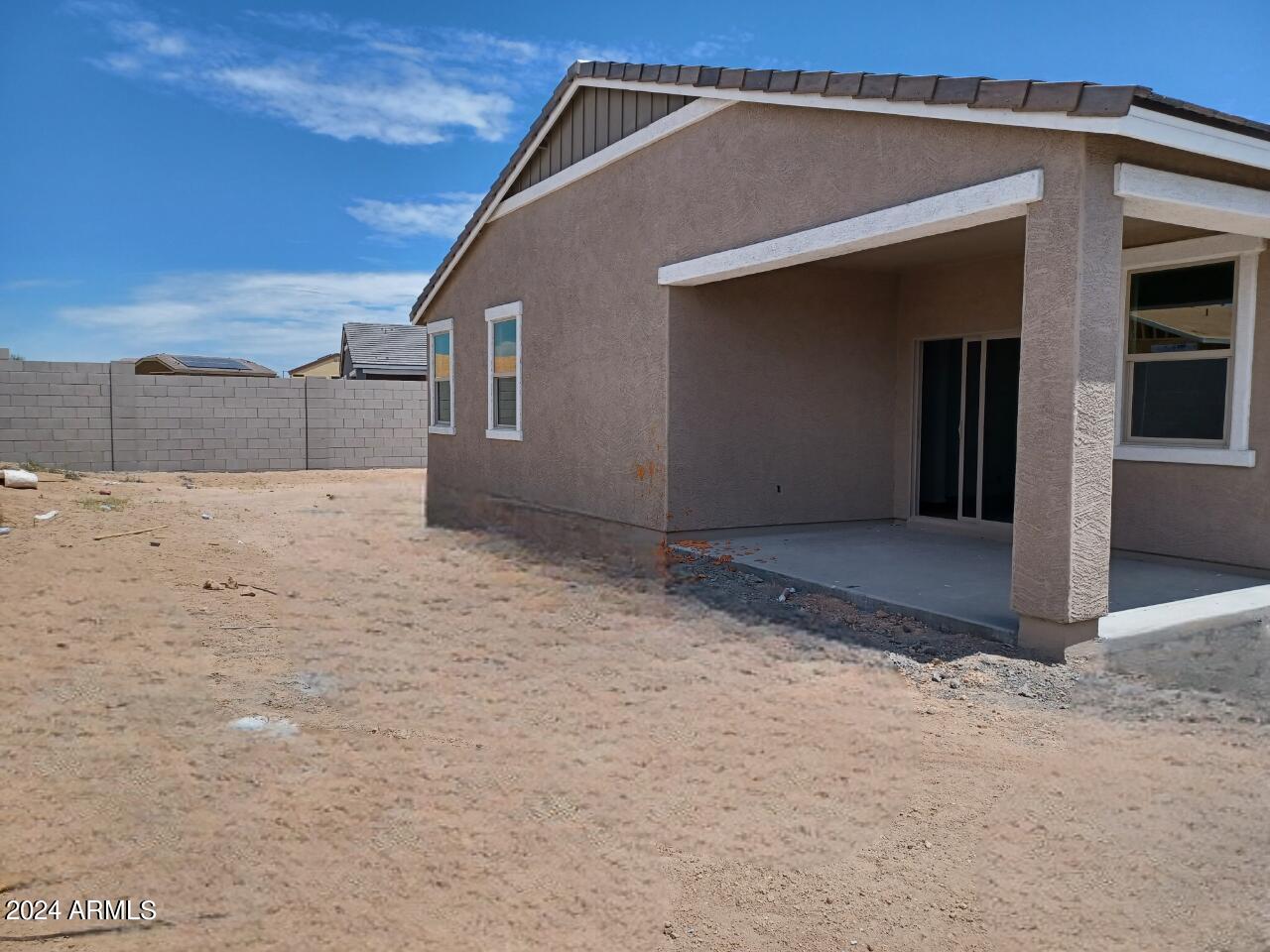 24092 W HIDALGO Avenue