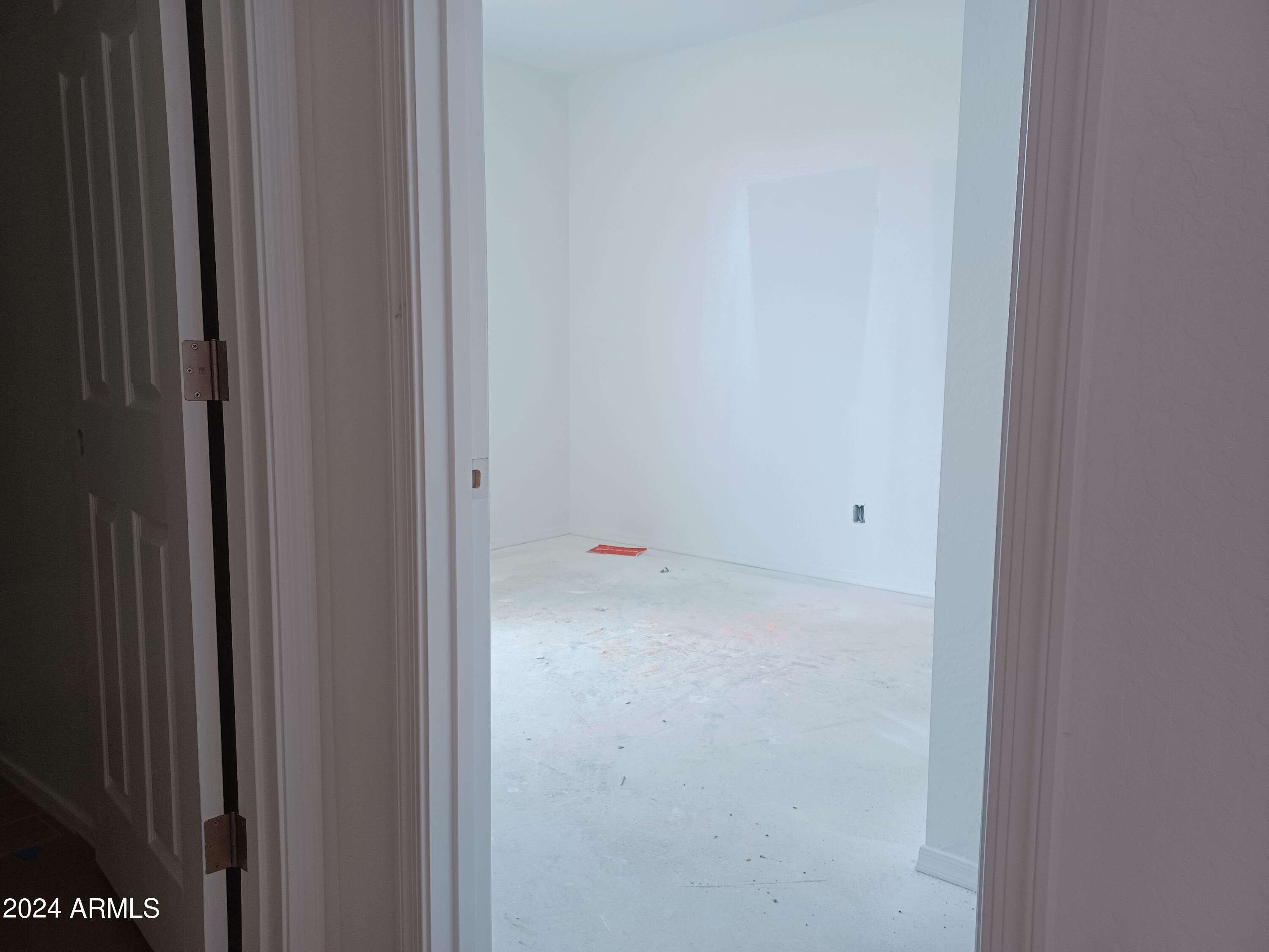 24092 W HIDALGO Avenue