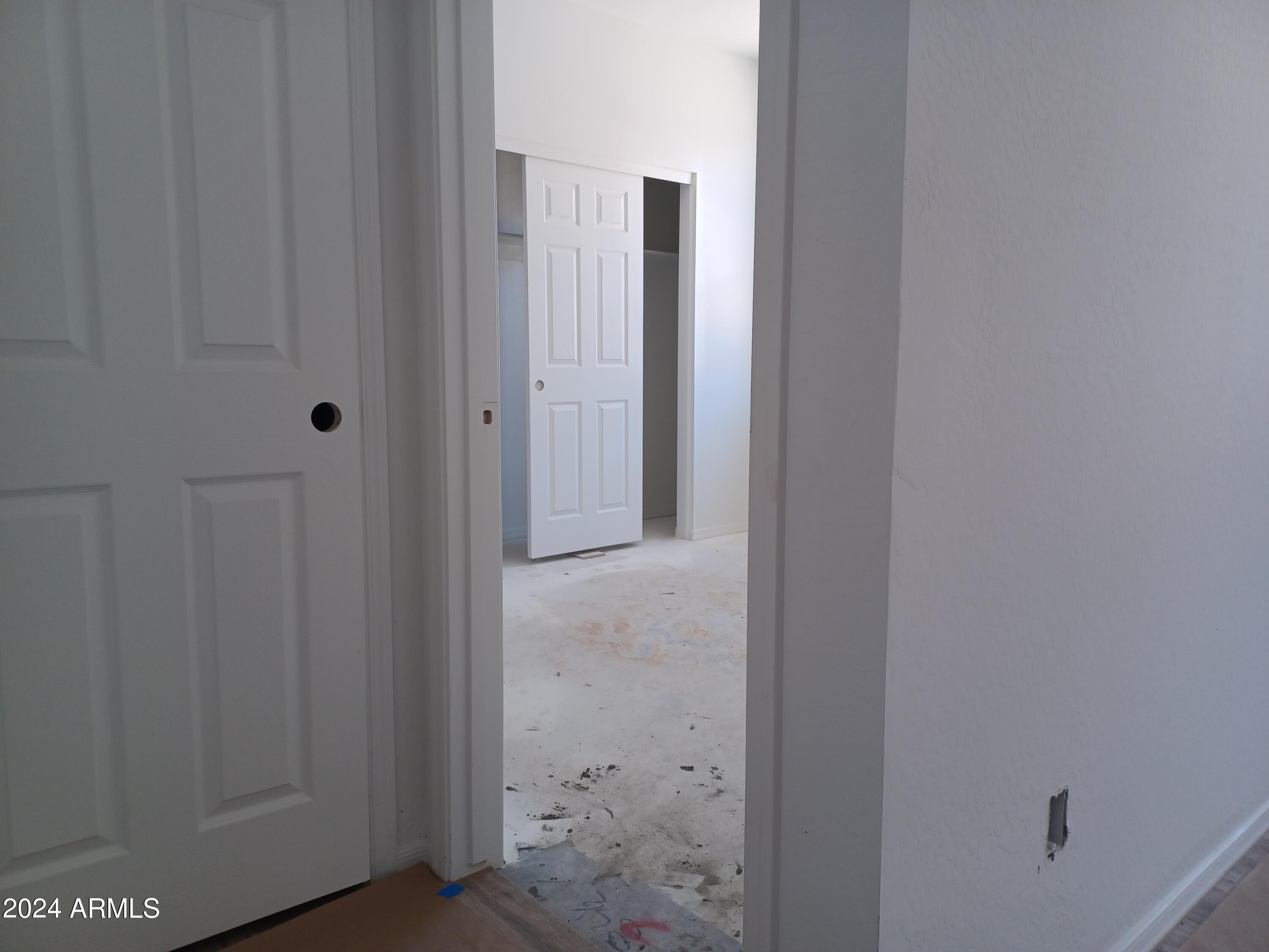 24092 W HIDALGO Avenue