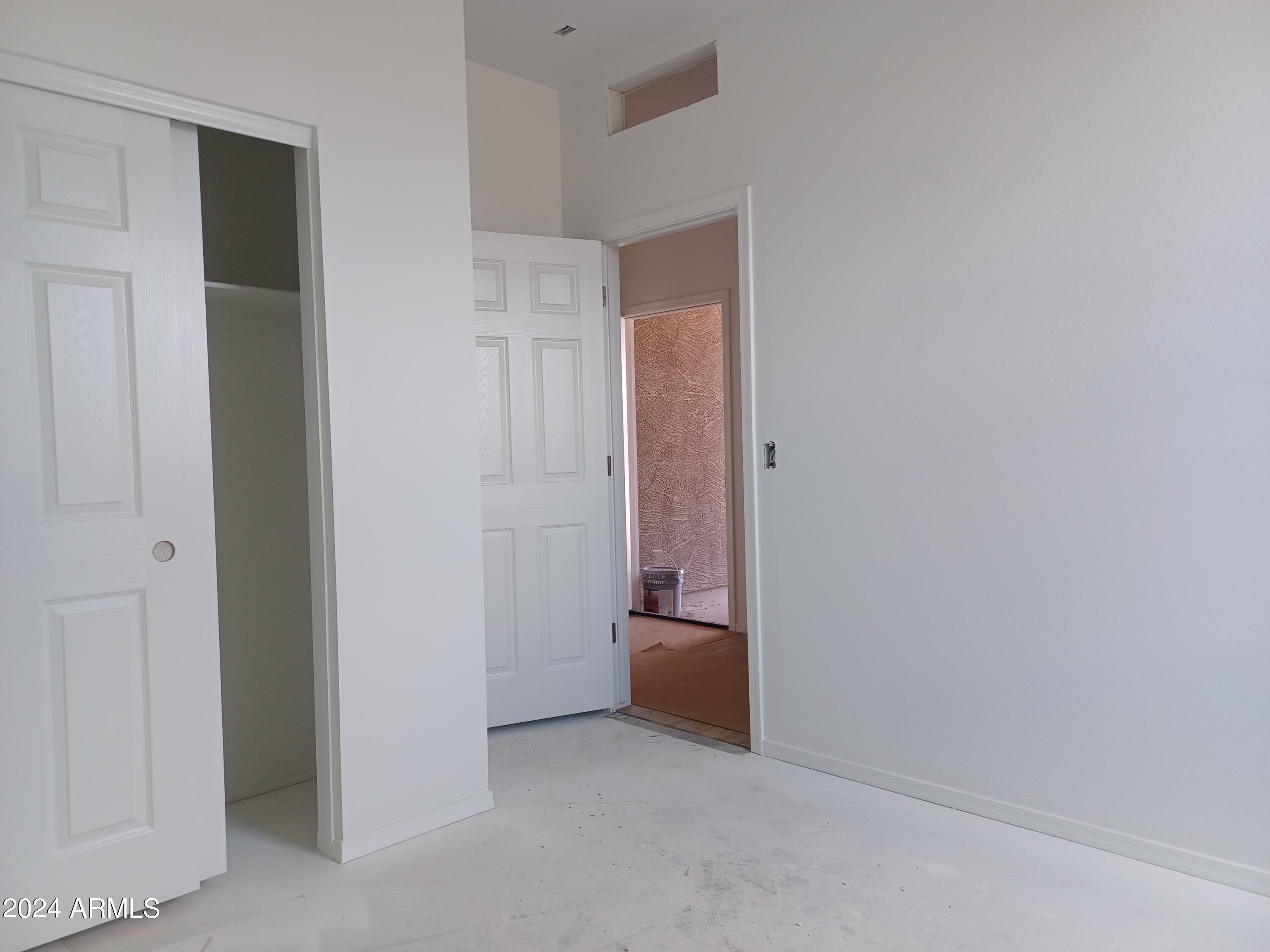 24092 W HIDALGO Avenue