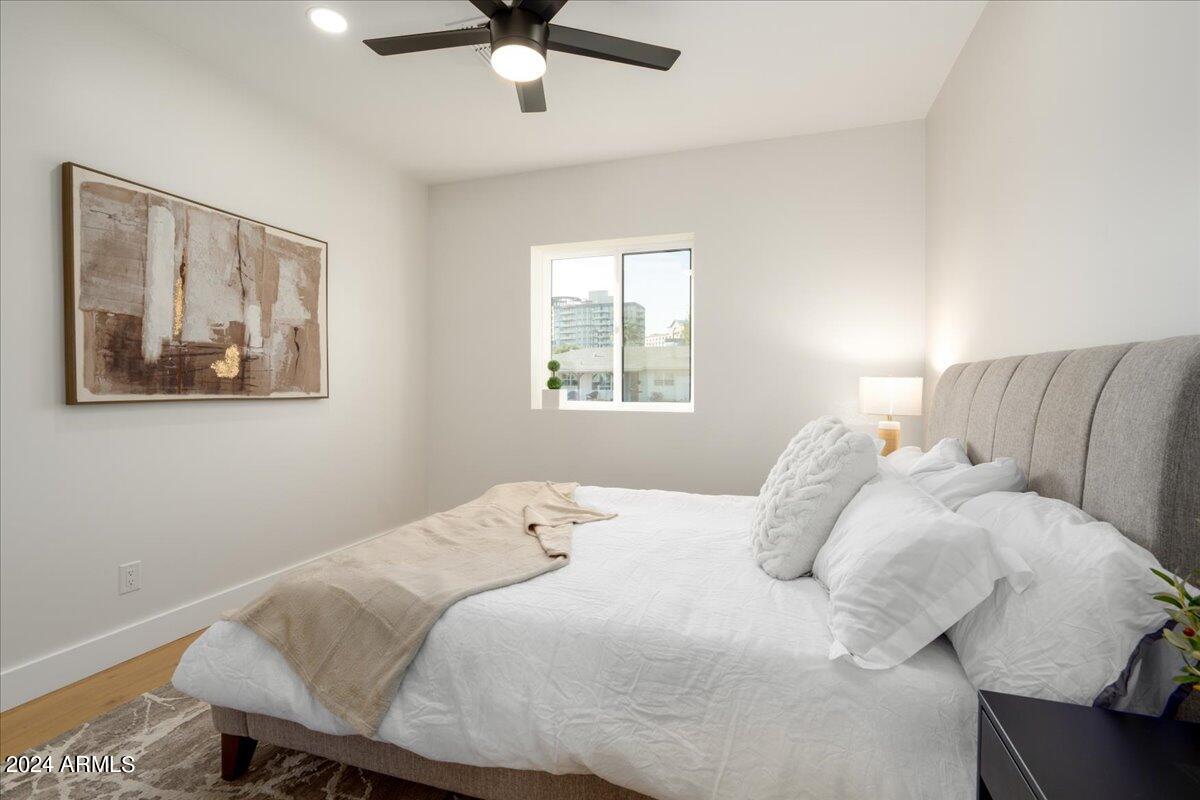 2437 E HIGHLAND Avenue