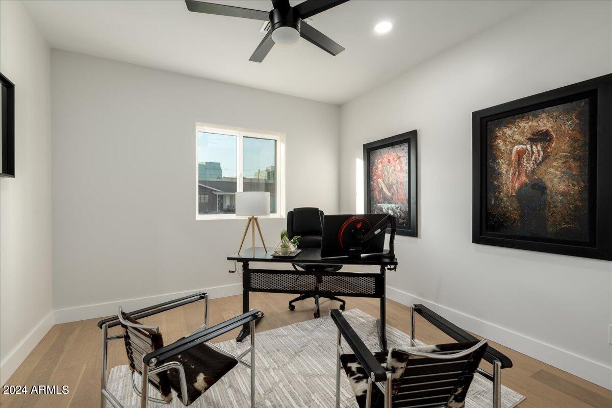 2437 E HIGHLAND Avenue