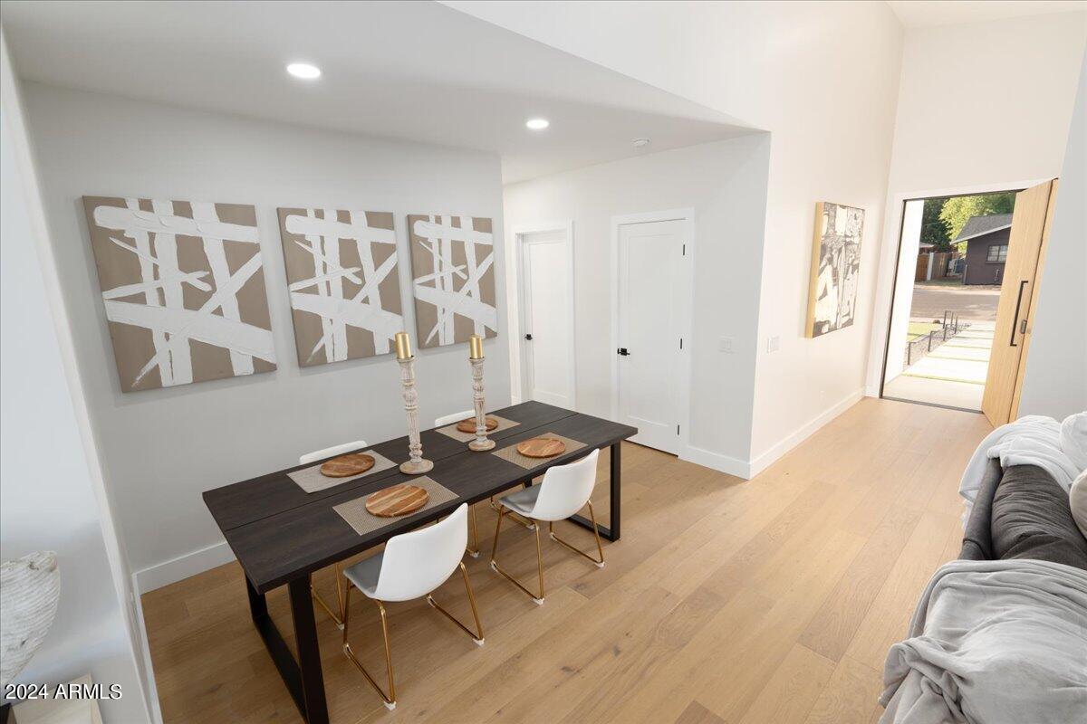 2437 E HIGHLAND Avenue