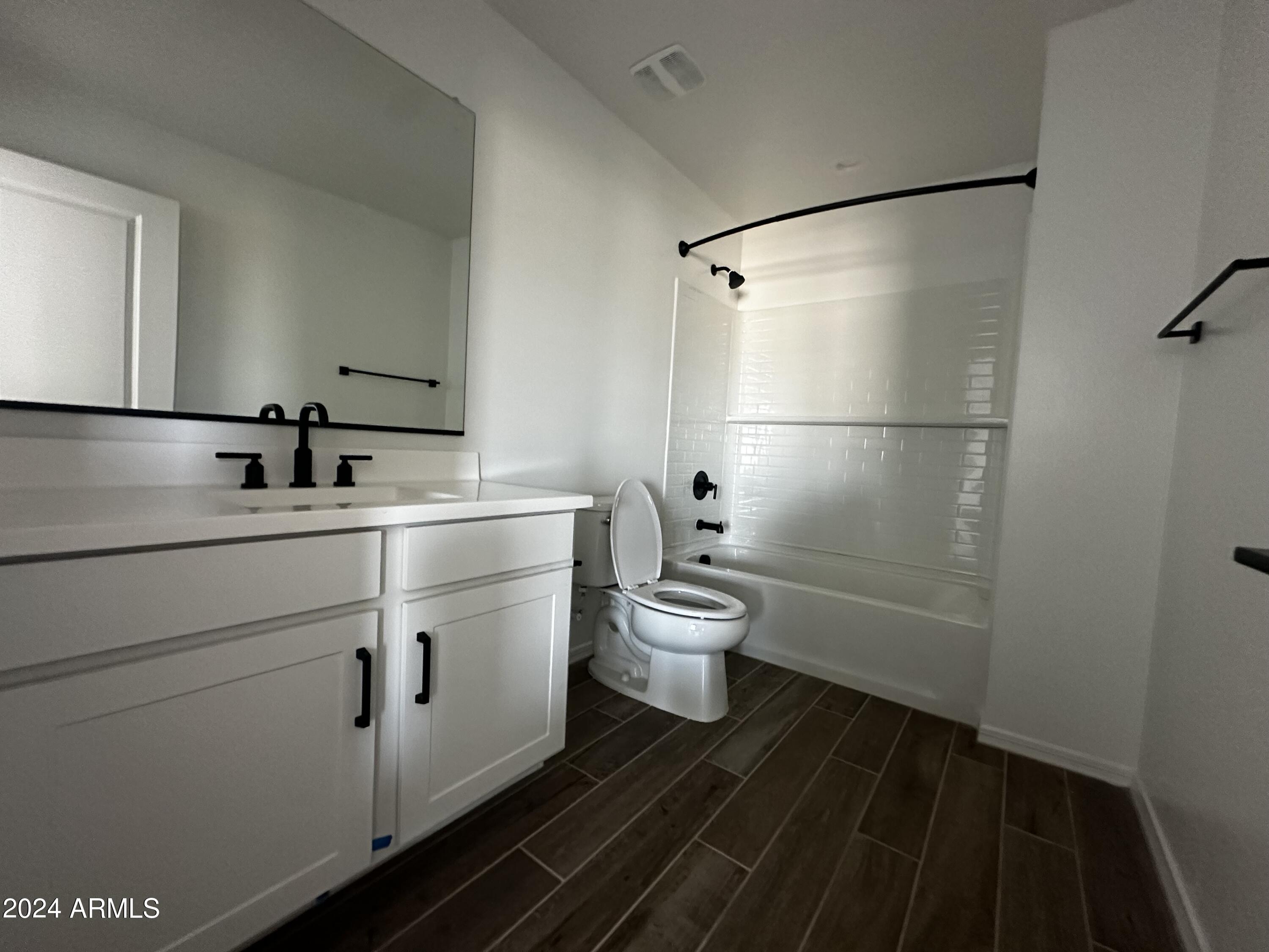 6256 S EMERY --