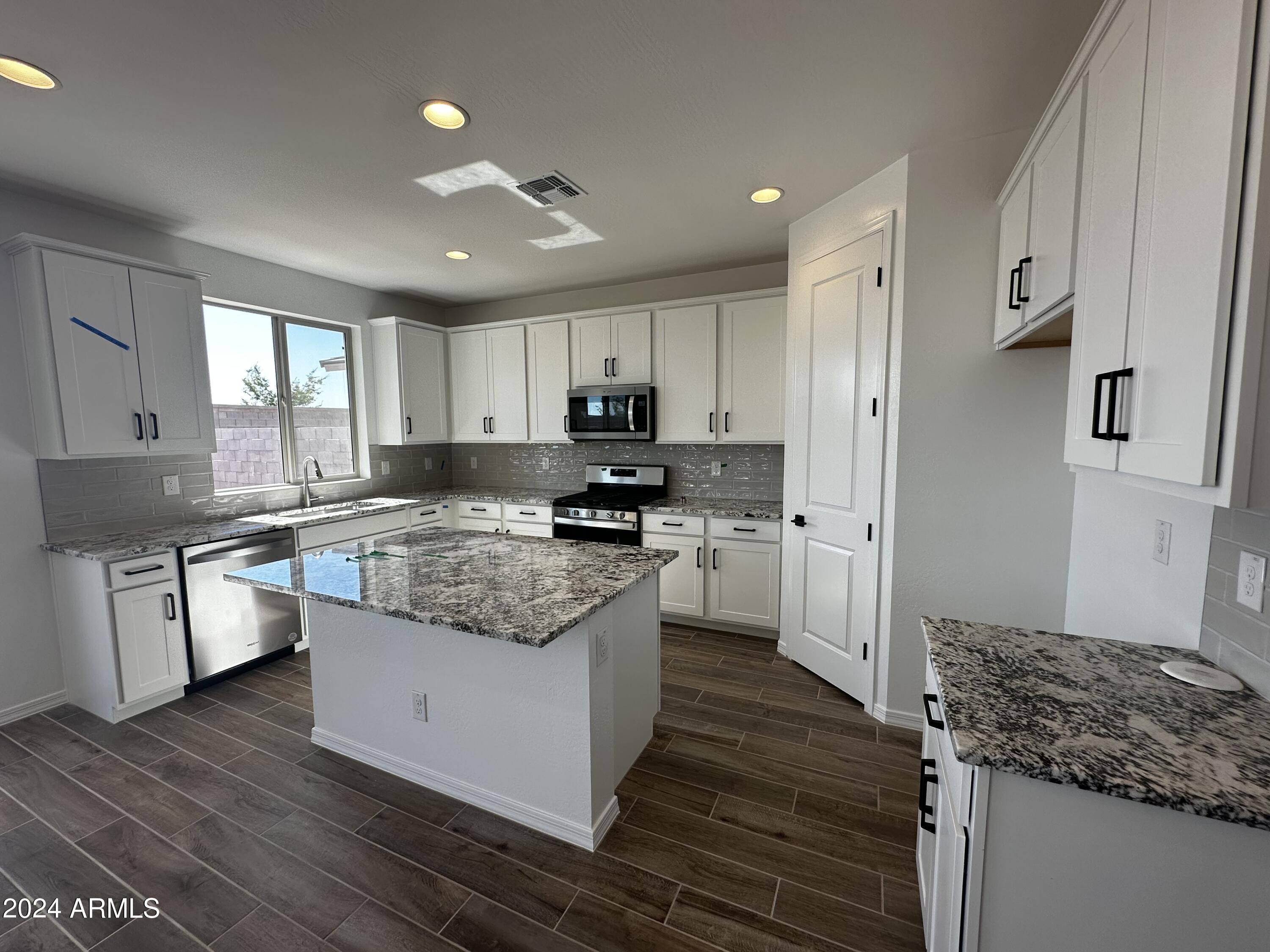 6256 S EMERY --