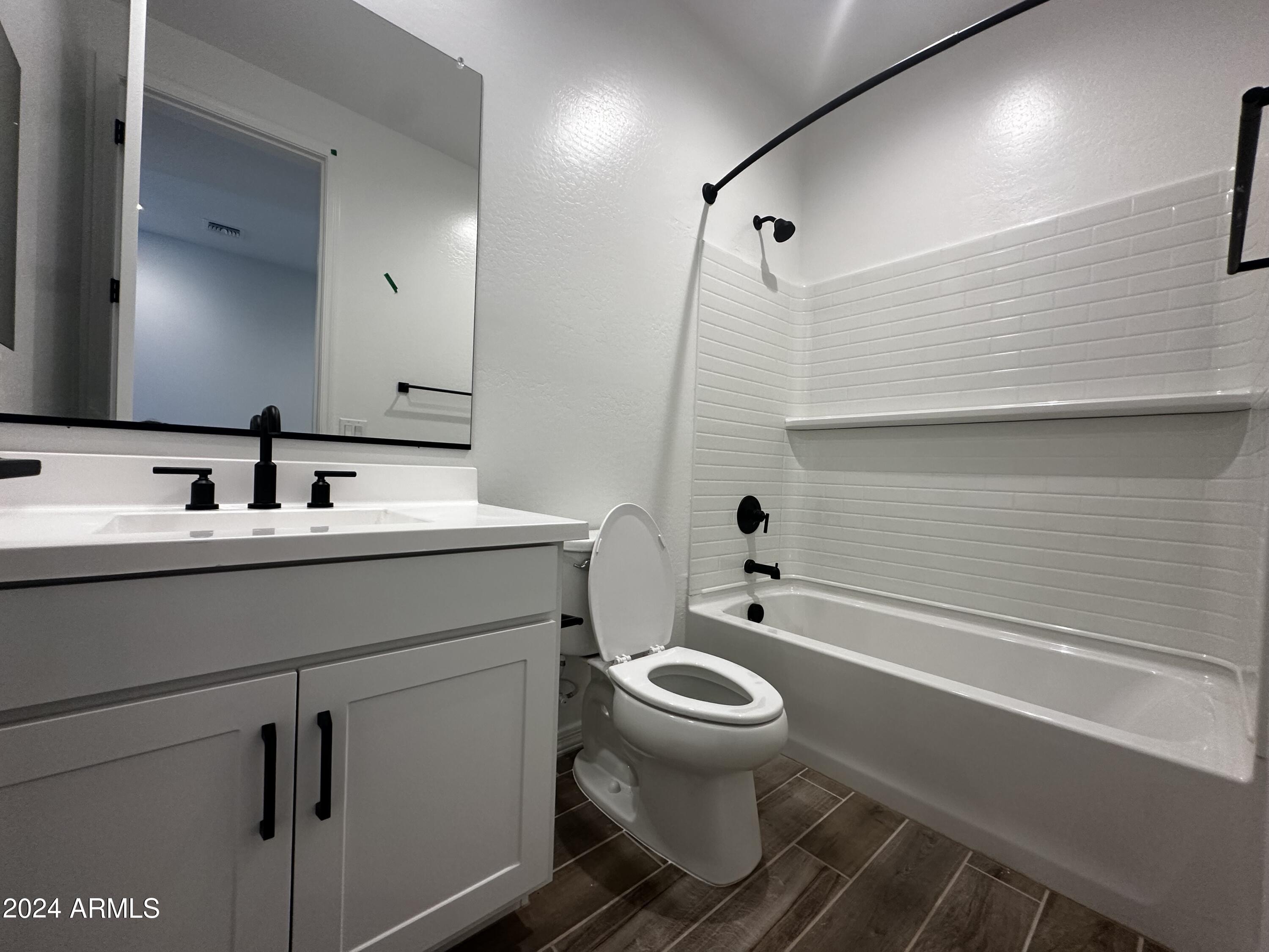 6256 S EMERY --