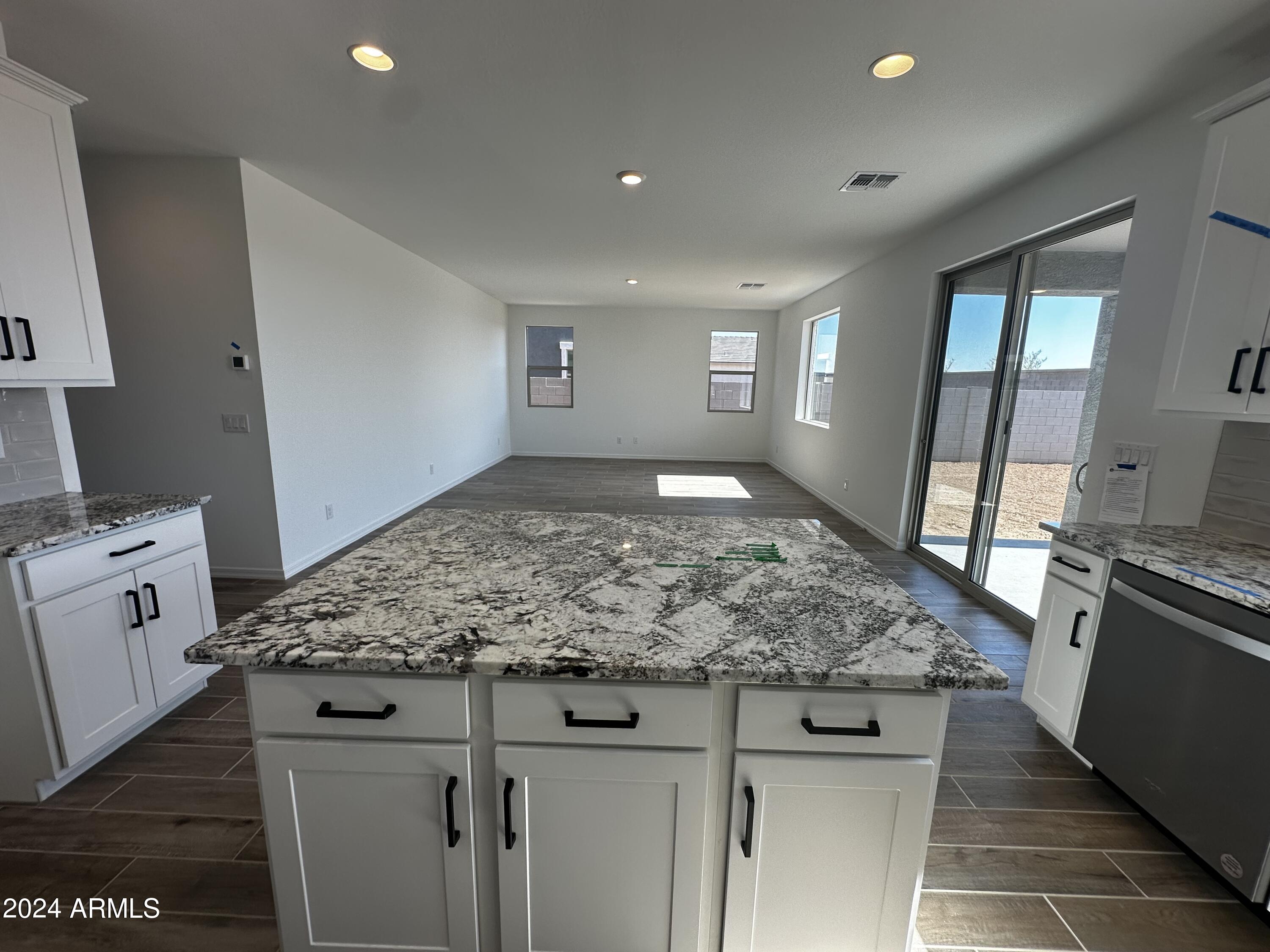 6256 S EMERY --